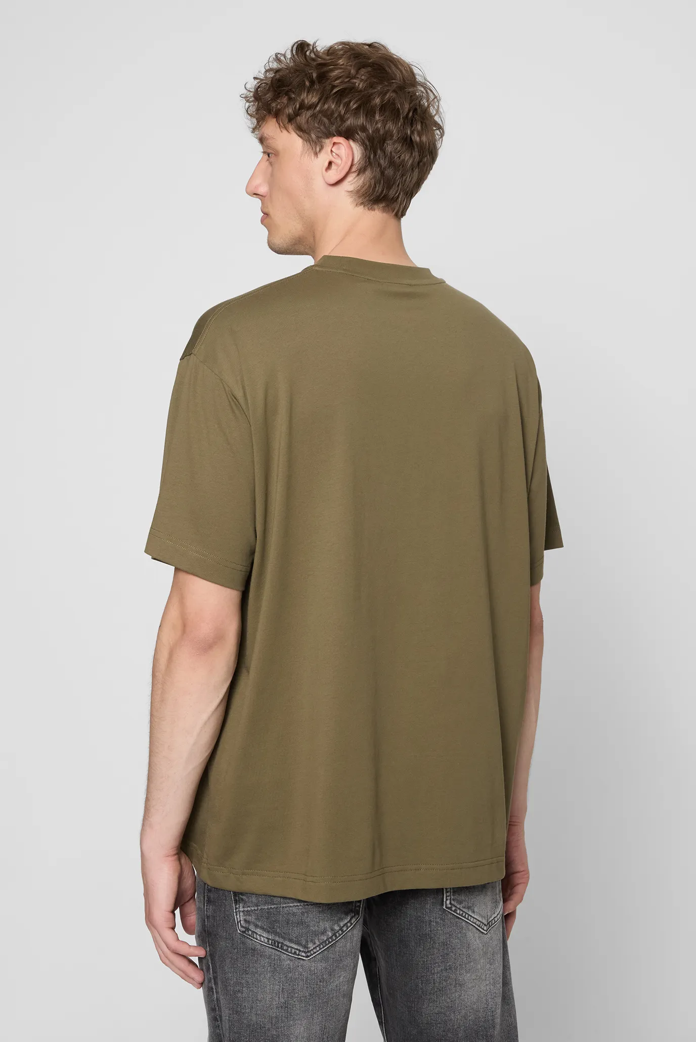 Мужская оливковая футболка MT-SHRT 023 4