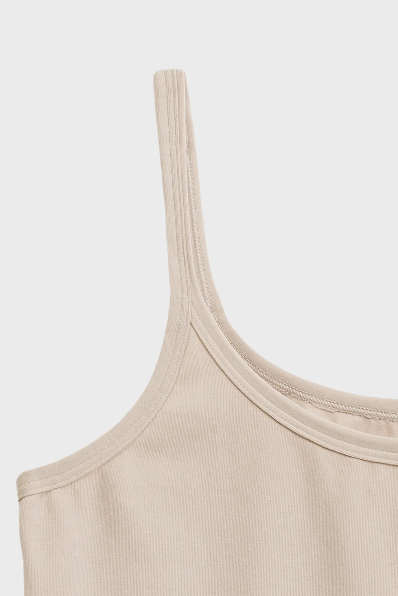 Женская бежевая майка 4