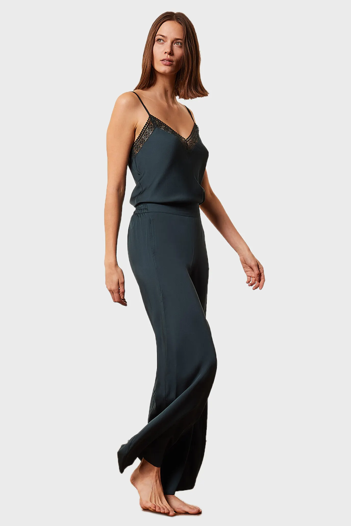 Жіночі темно-зелені брюки KAREL 4