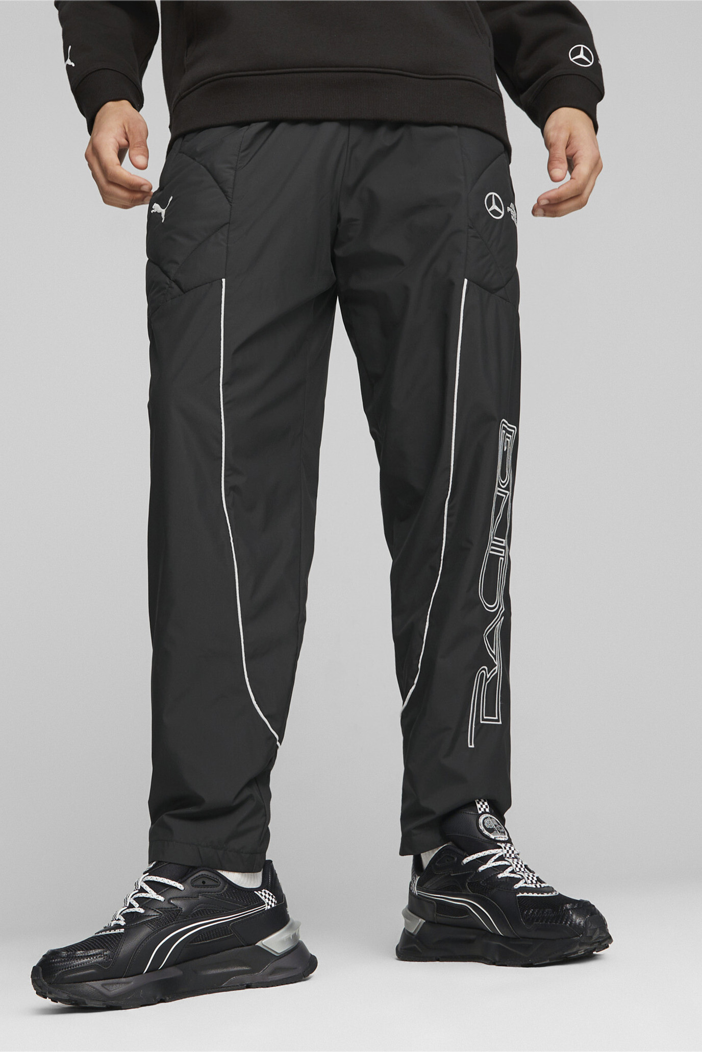 Чоловічі чорні спортивні штани Mercedes-AMG Petronas Motorsport Garage Crew Men’s Pants 1