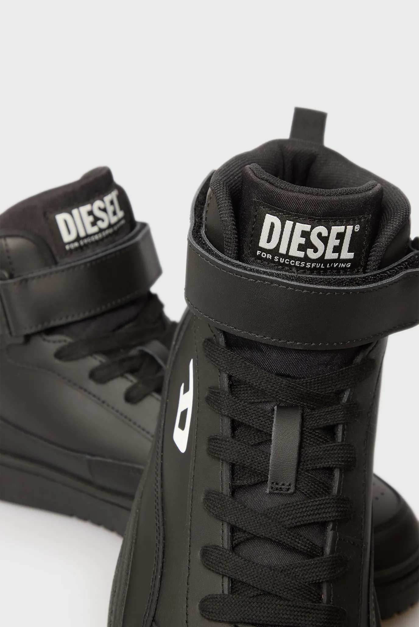 Чоловічі чорні шкіряні хайтопи TRACKER-D 2