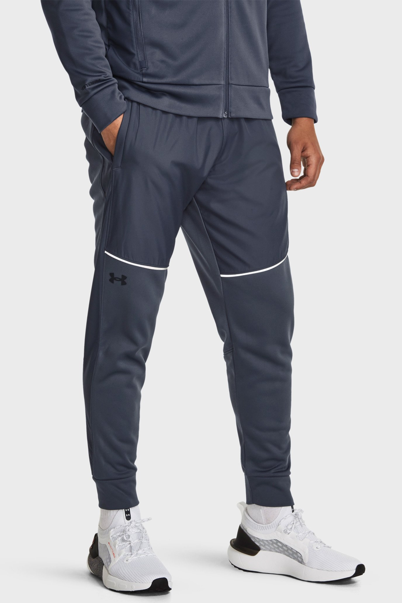 Чоловічі темно-сірі спортивні штани UA AF Storm Pants 1
