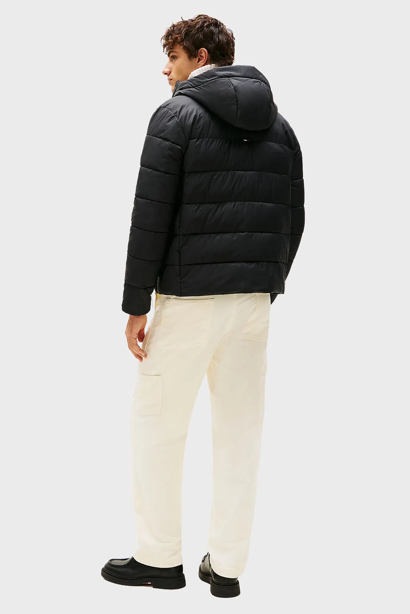 Мужская черная куртка MID WEIGHT HOODED JACKET 3