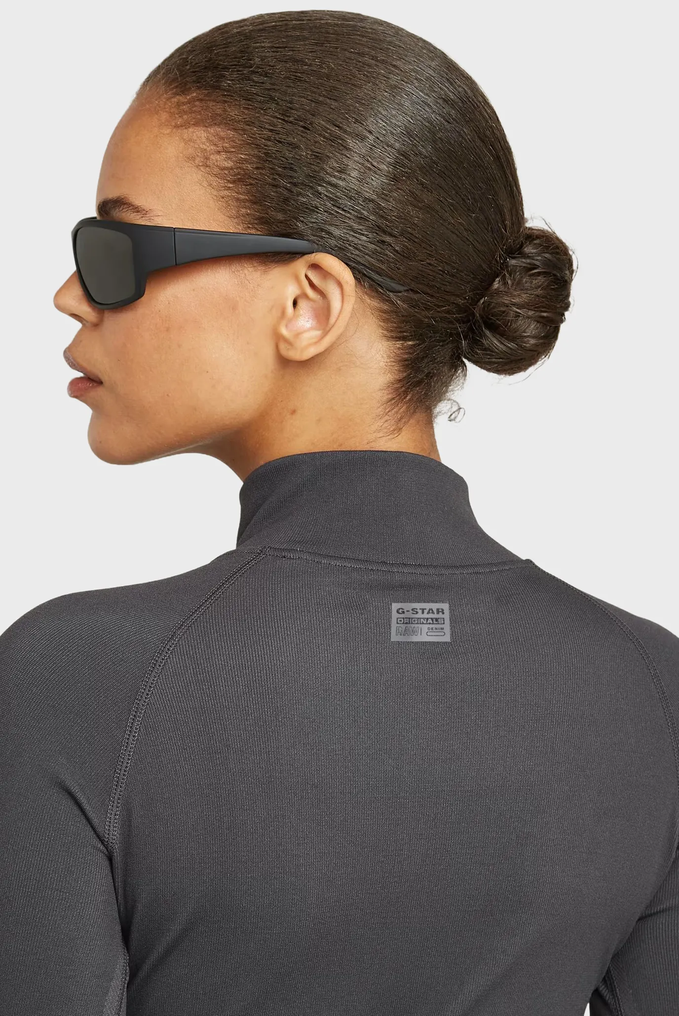 Жіночий сірий лонгслів Seamless 5