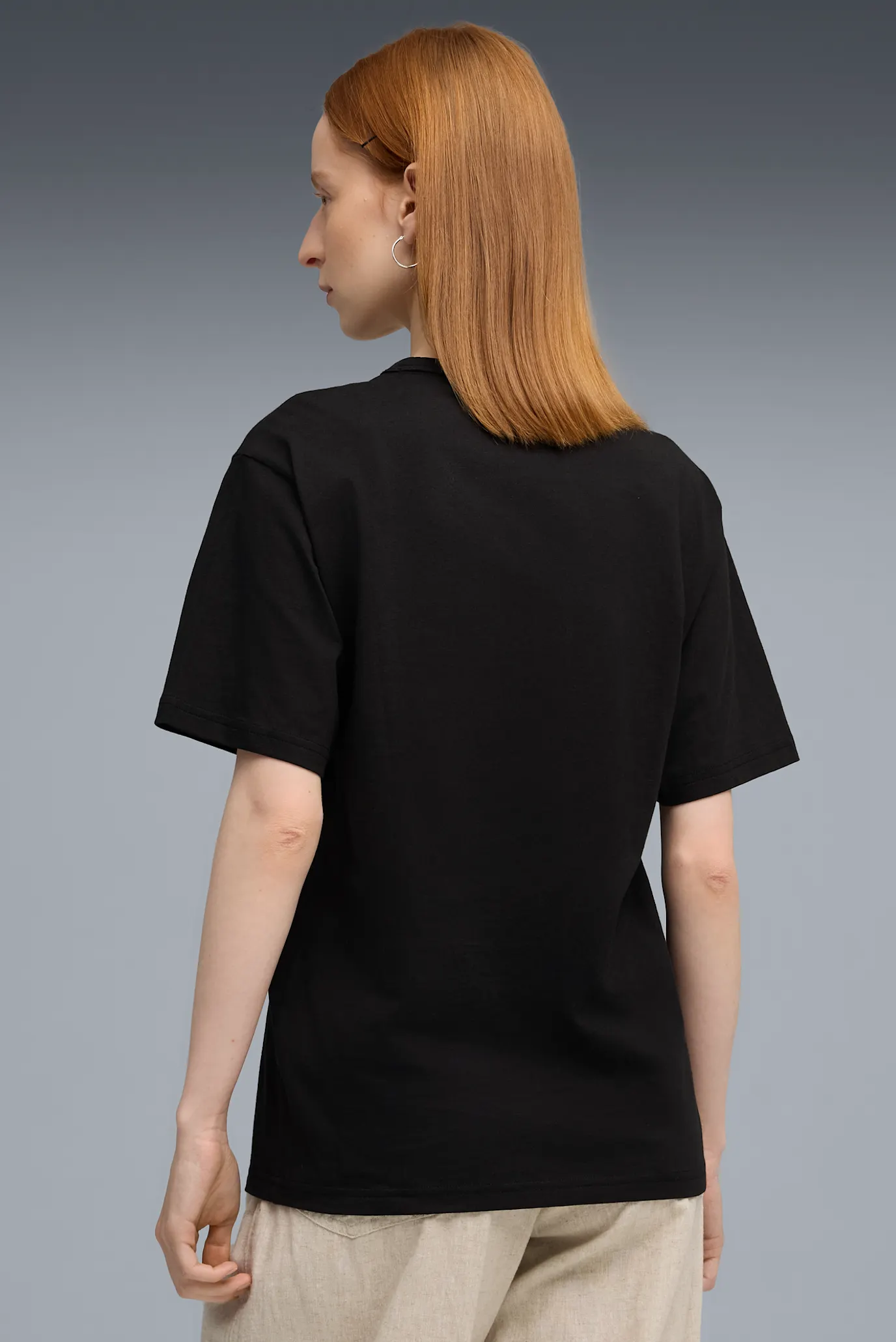 Жіноча чорна футболка PUMA Class Relaxed Tee Women 3