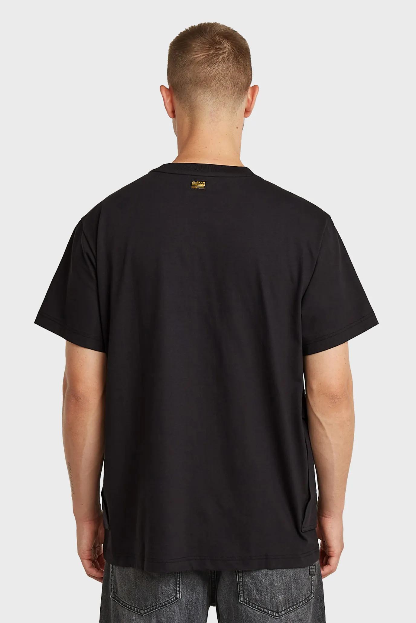 Мужская черная футболка Rovic 3