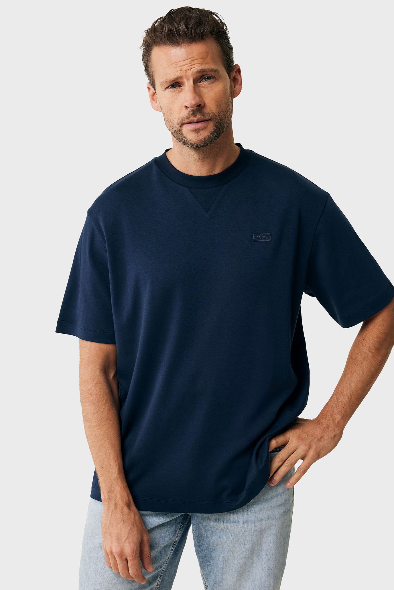 Мужская темно-синяя футболка FRANKIE Essential t-shirt loose fit Синий XXL Mexx MF007800251M Мужская темно-синяя футболка FRANKIE Essential t-shirt loose fit Синий XXL Mexx MF007800251M