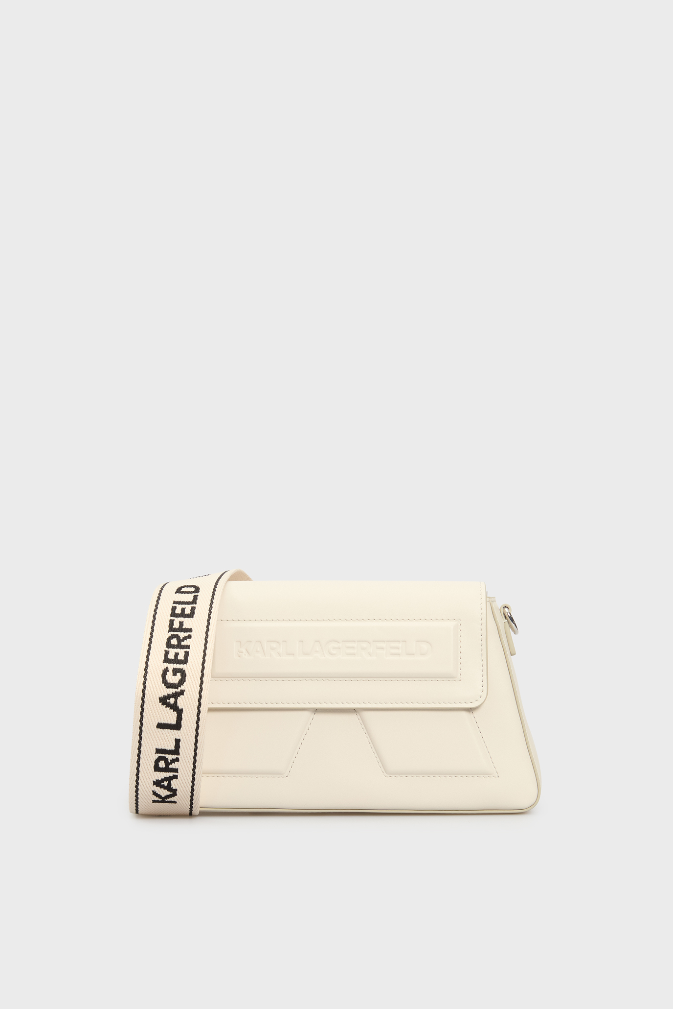 Женская белая кожаная сумка IKON Белый ONESIZE Karl Lagerfeld A2W30198 Женская белая кожаная сумка IKON Белый ONESIZE Karl Lagerfeld A2W30198