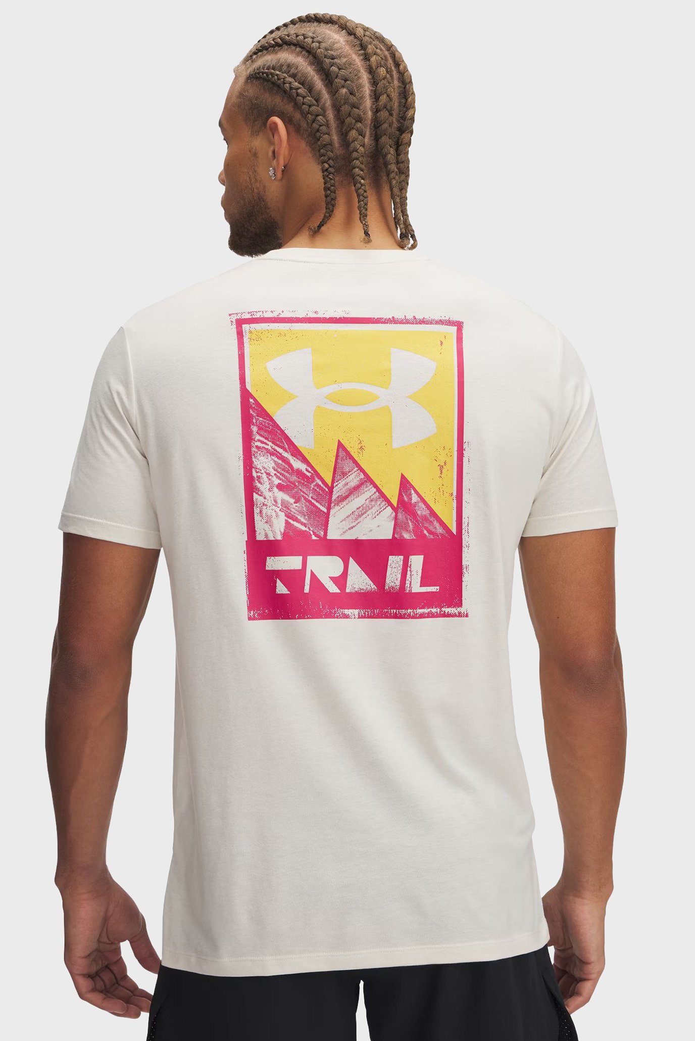 Мужская белая футболка UA TRAIL RUN GRAPHIC Белый XXL Under Armour 1389812-279 Мужская белая футболка UA TRAIL RUN GRAPHIC Белый XXL Under Armour 1389812-279