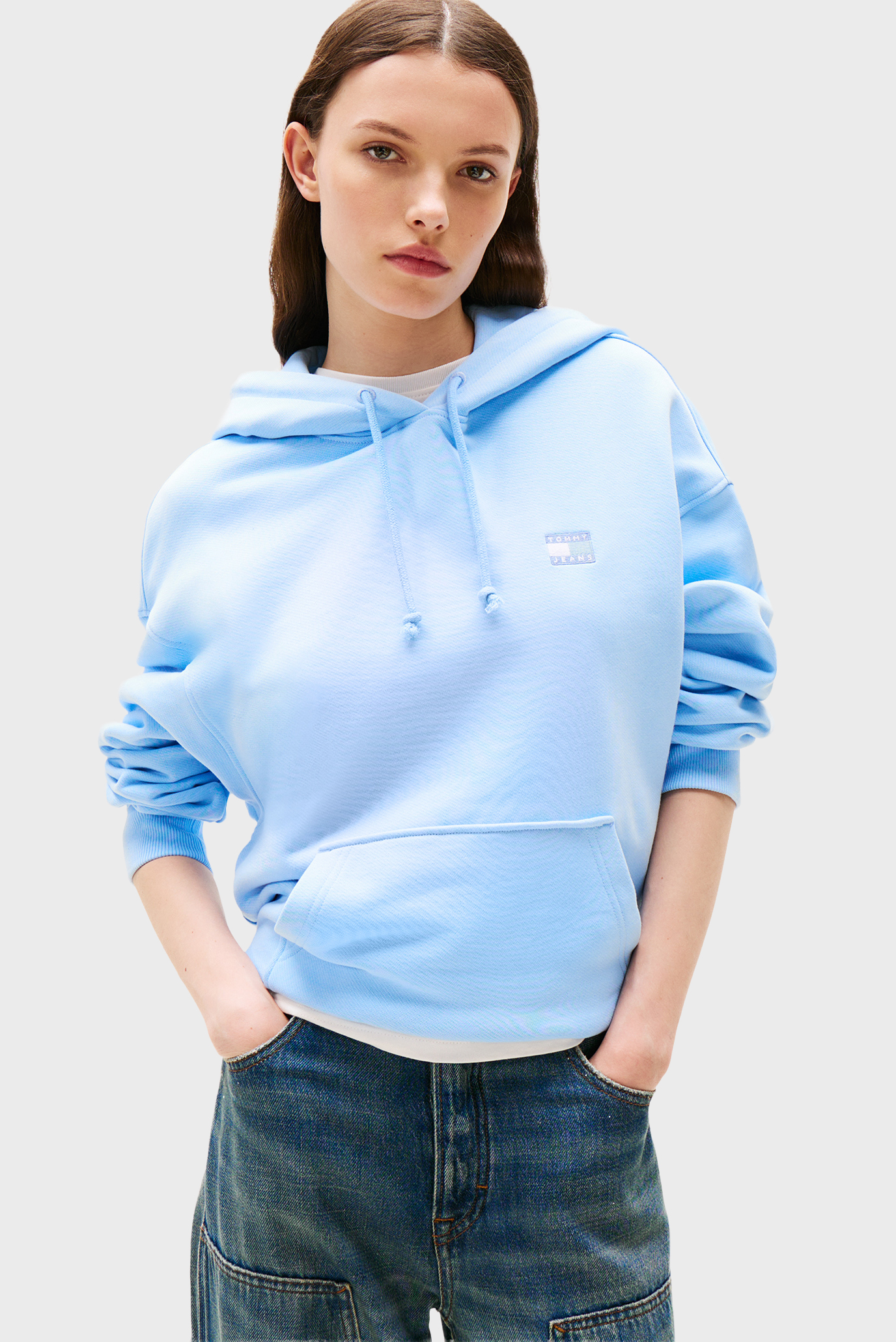 Женское голубое худи TJW BXY BADGE Голубой XS Tommy Jeans DW0DW19414 Женское голубое худи TJW BXY BADGE Голубой XS Tommy Jeans DW0DW19414