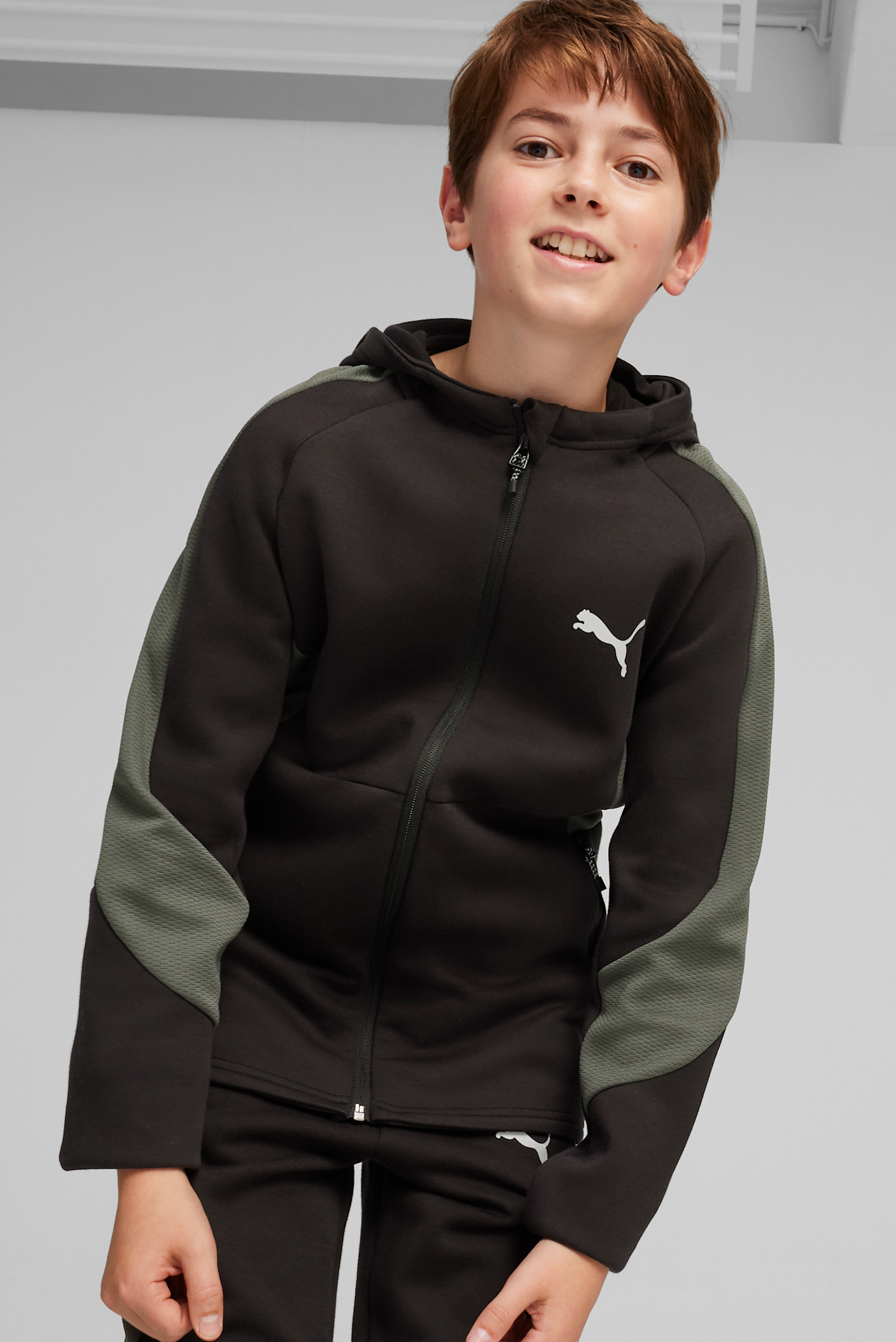 Детское черное худи EVOSTRIPE Youth Full-Zip Hoodie 1