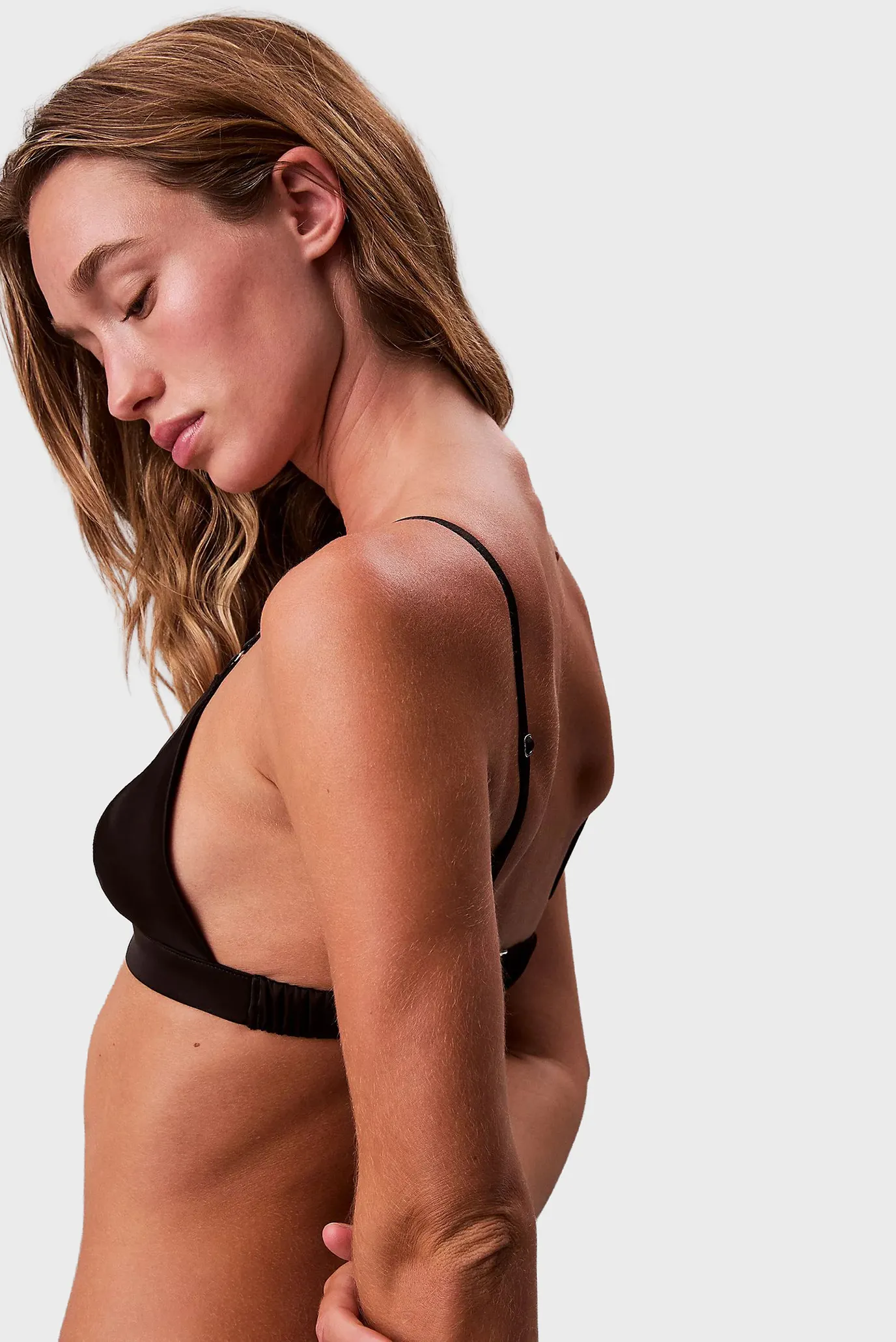 Женский черный бюстгальтер UNLINED TRIANGLE 4