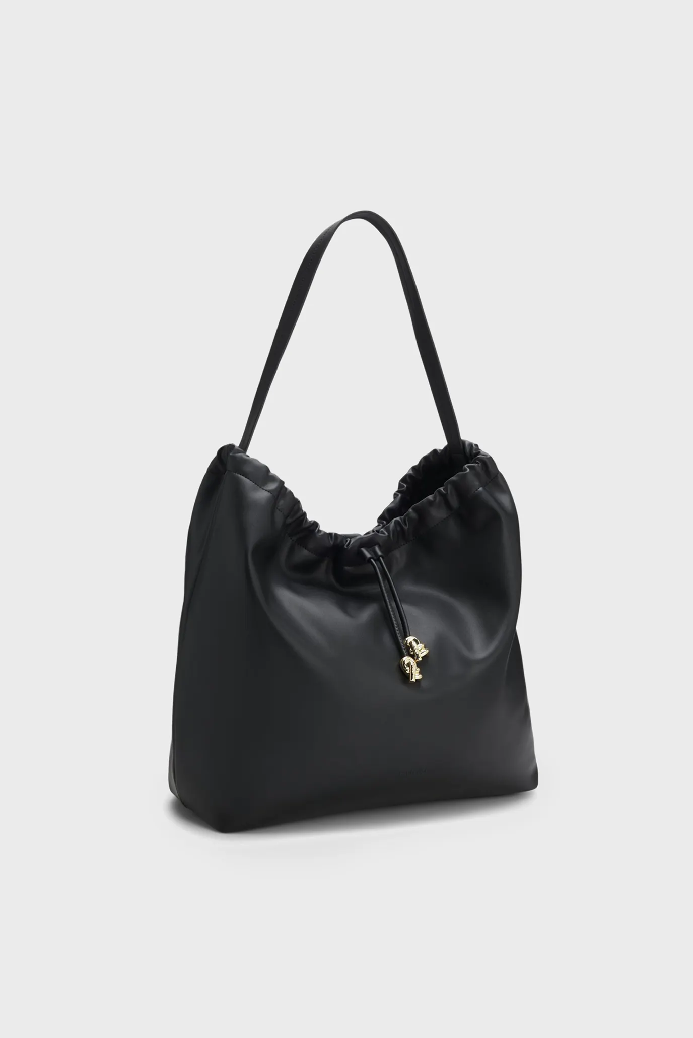 Женская черная сумка 2