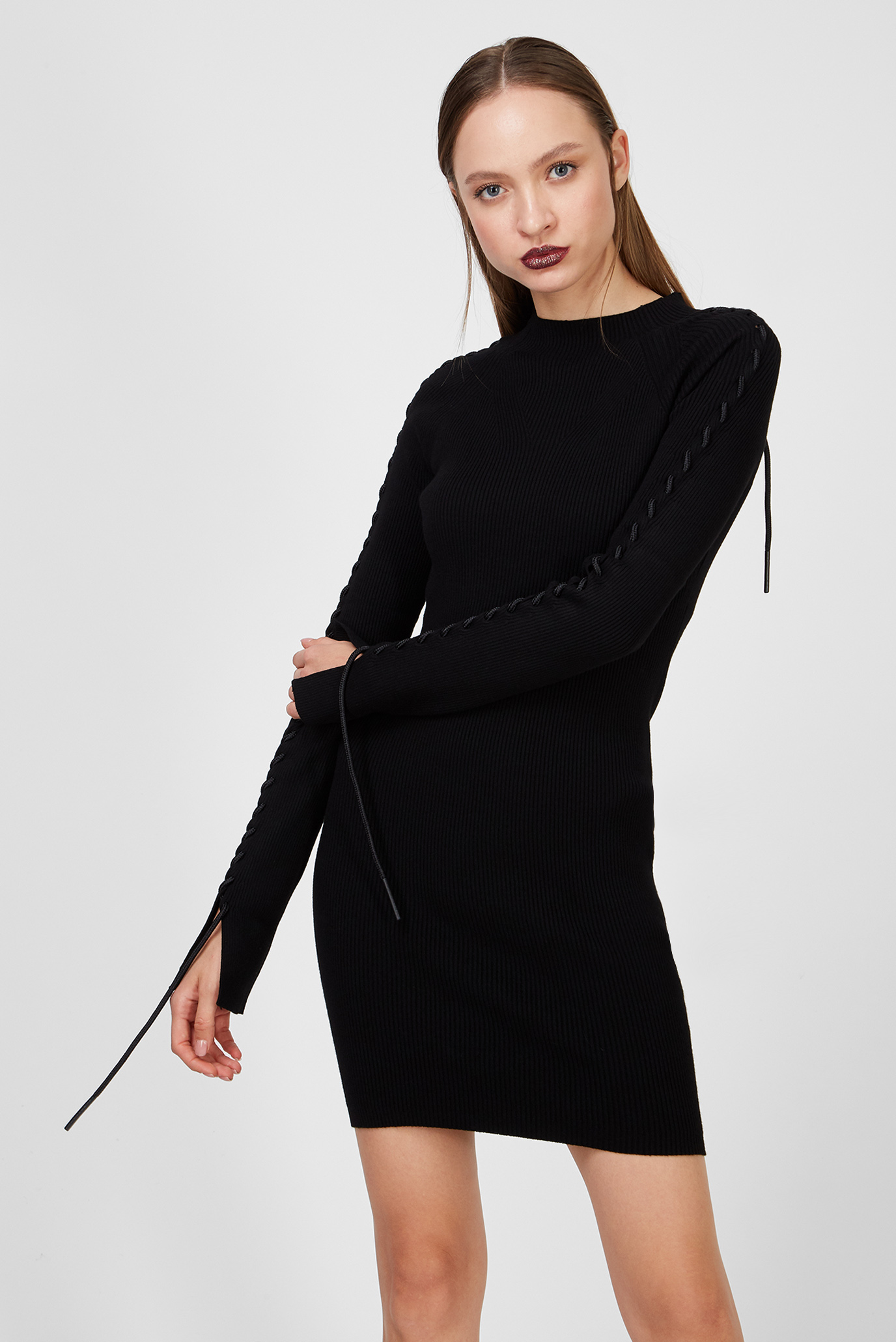 Женское черное платье M-JILL 1
