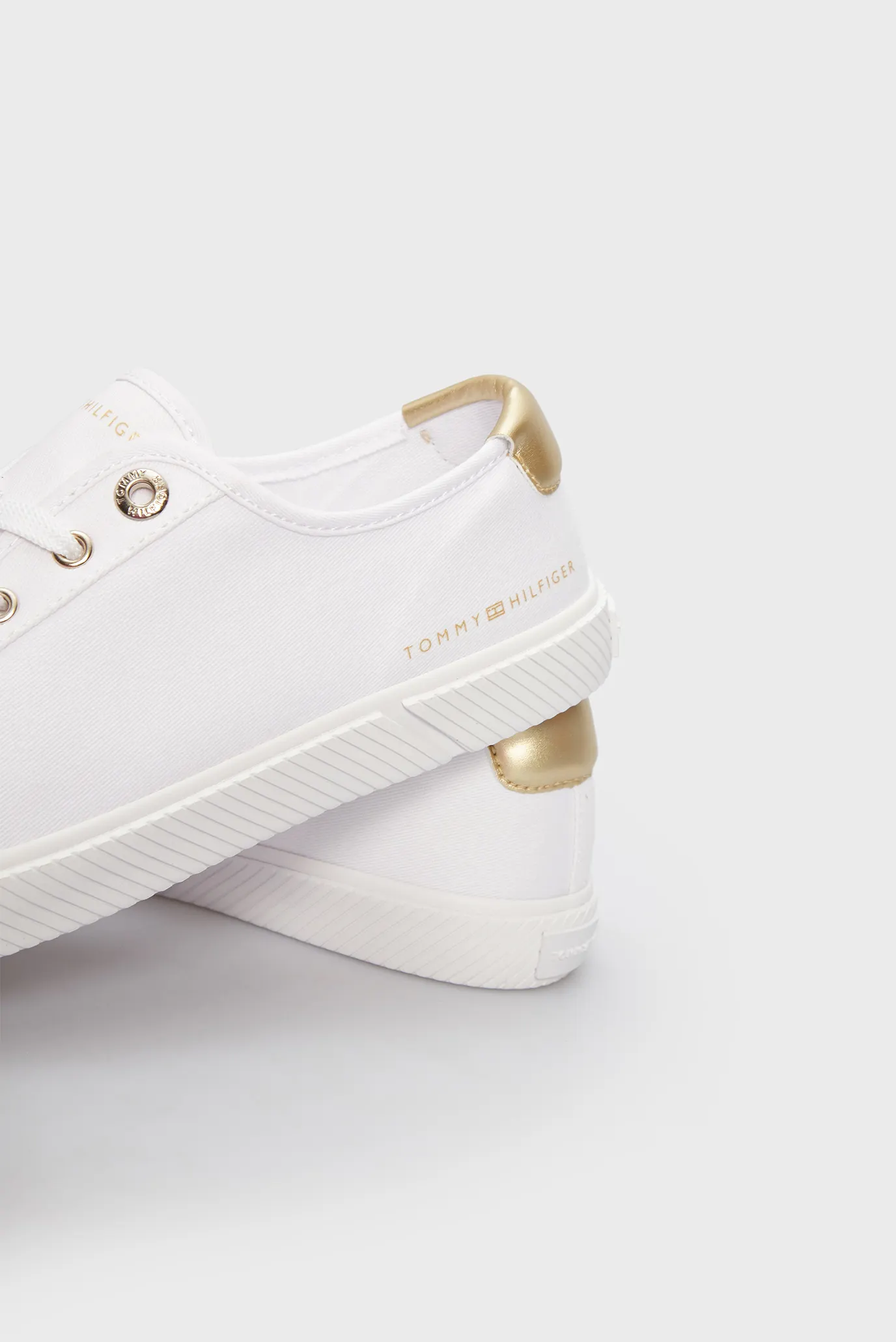 Жіночі білі кеди 2