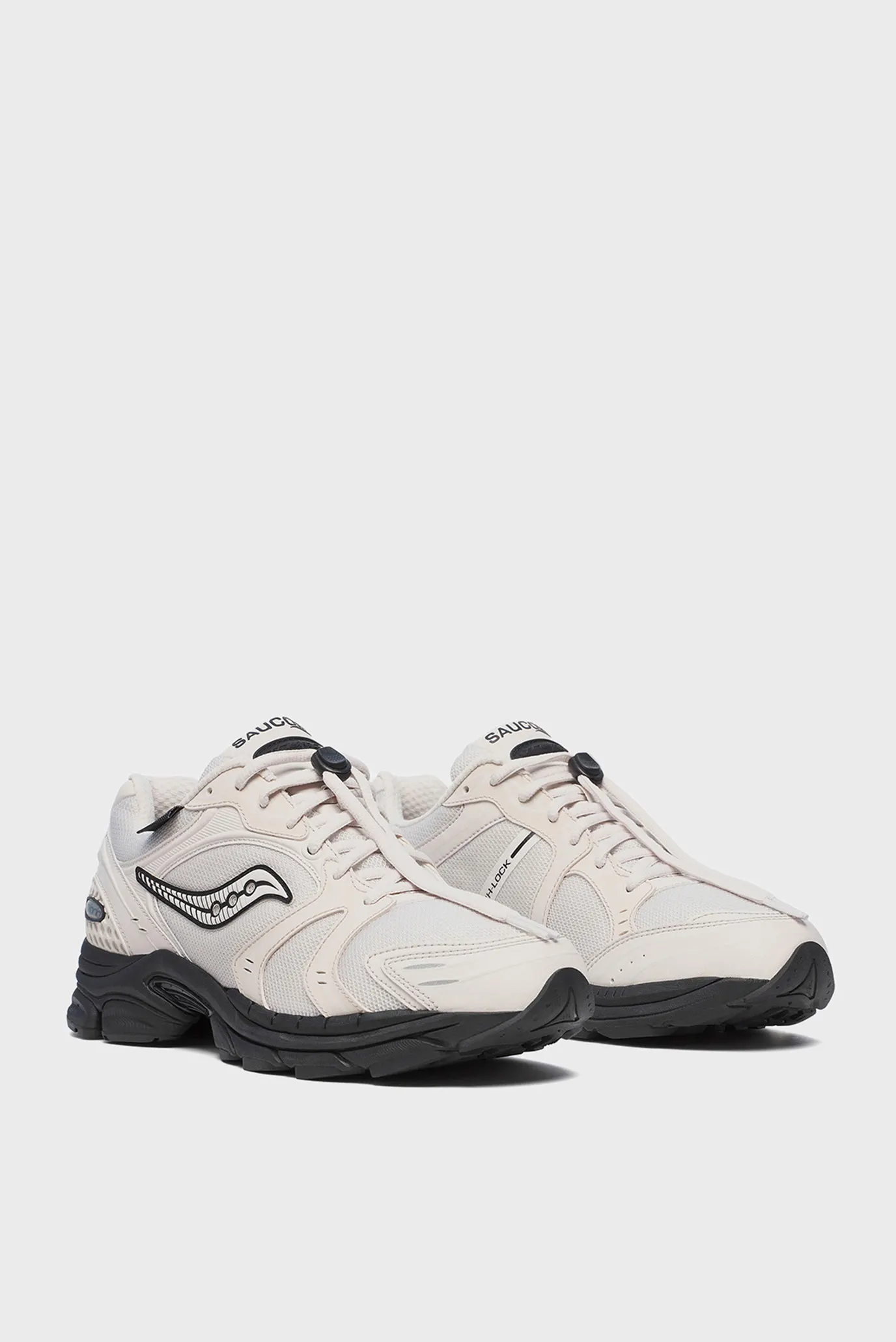 Белые кроссовки PROGRID TRIUMPH 4 GORPCORE Saucony S70758-4 — MD