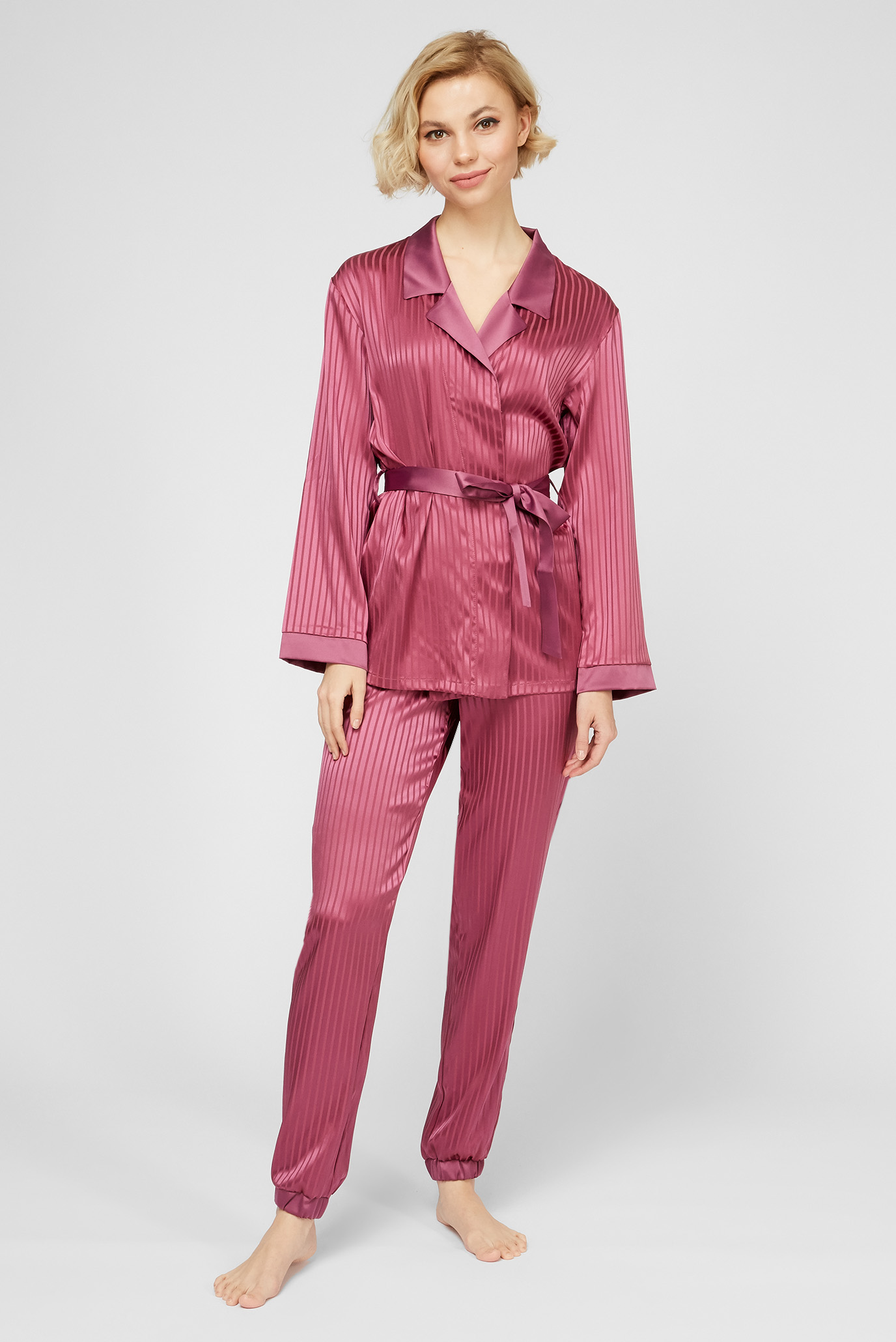 Женская сиреневая шелковая пижама (рубашка, брюки) 1
