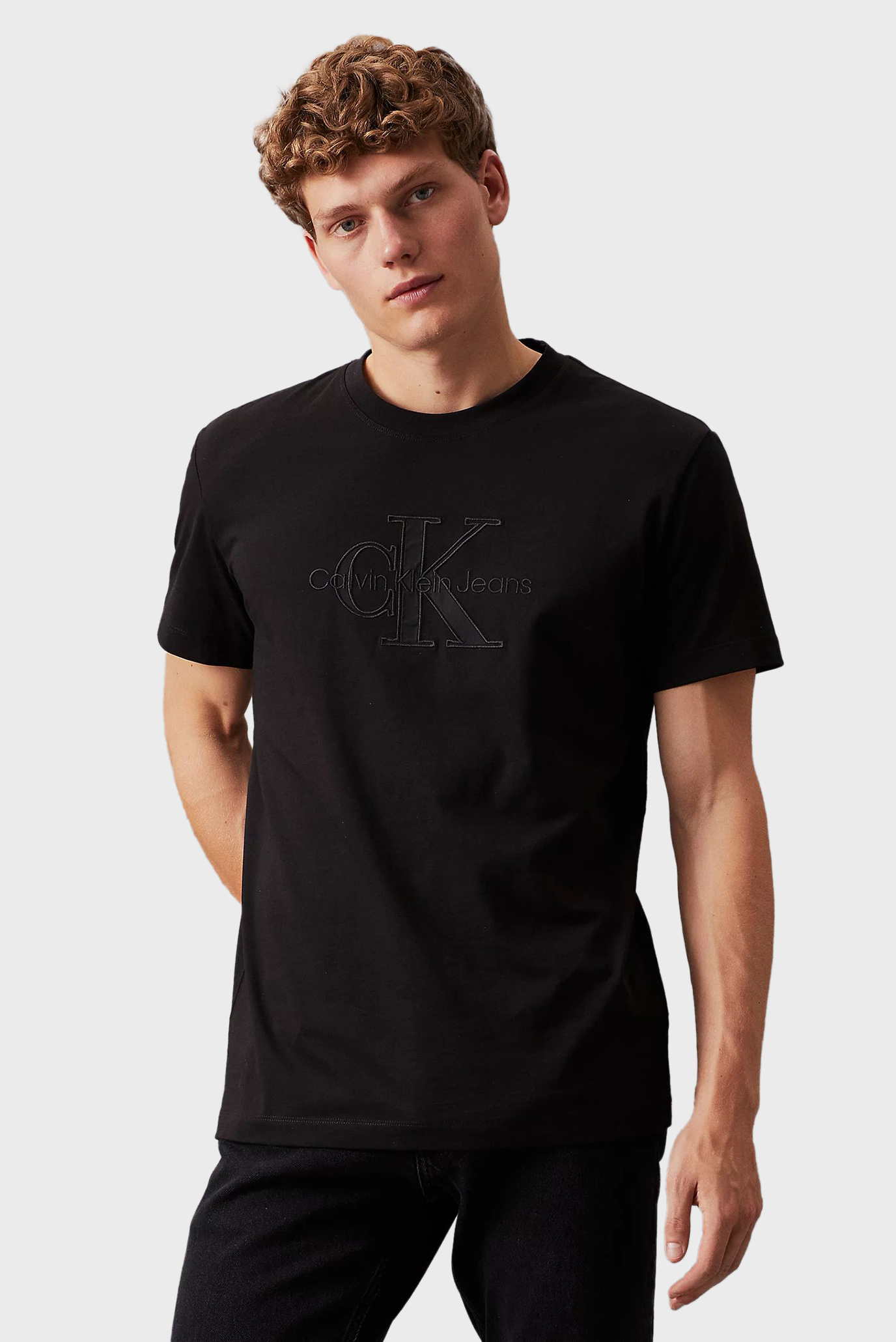 Мужская черная футболка MONOLOGO APPLIQUE TEE 1