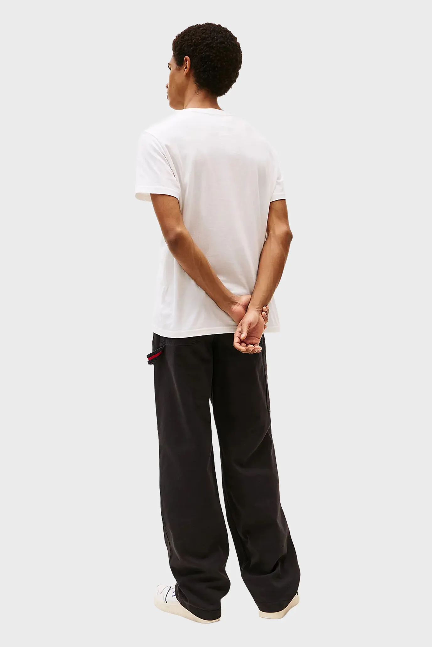 Мужская белая футболка SLIM LINEAR CHEST 3