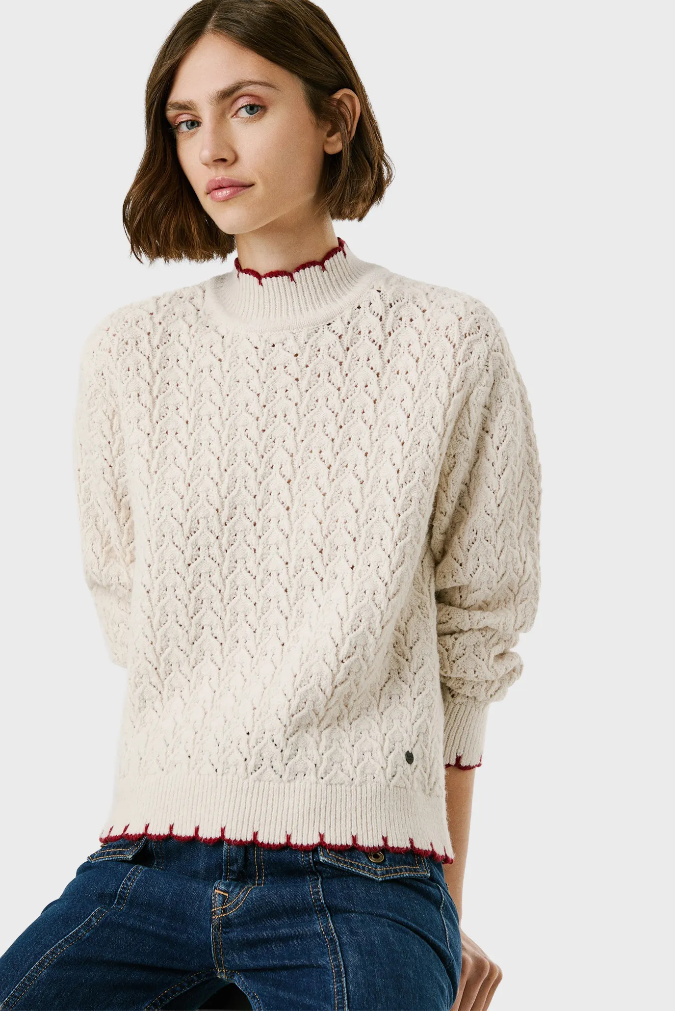 Женский белый джемпер CHARIL 4