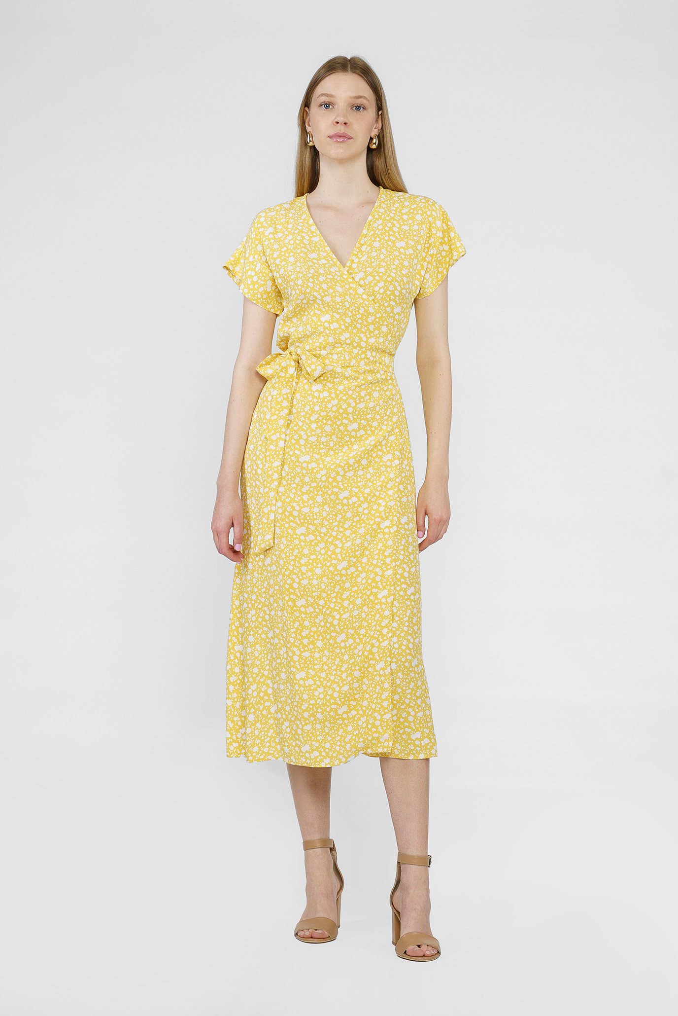 Женское желтое платье с узором 1