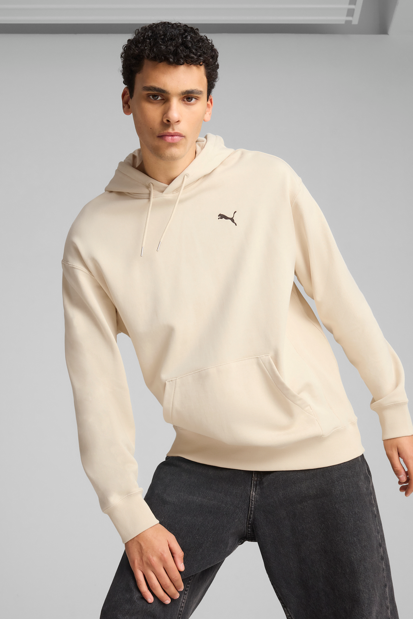 Мужское белое худи WARDROBE ESS Relaxed Hoodie Men 1