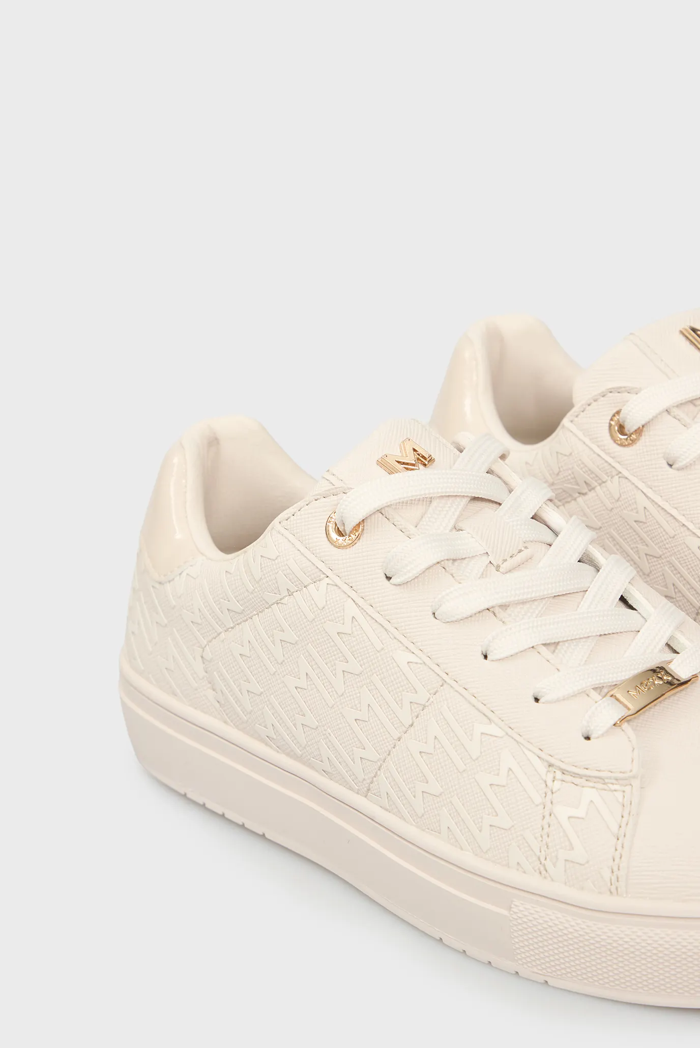 Жіночі білі снікерси REVA BLAKE 2