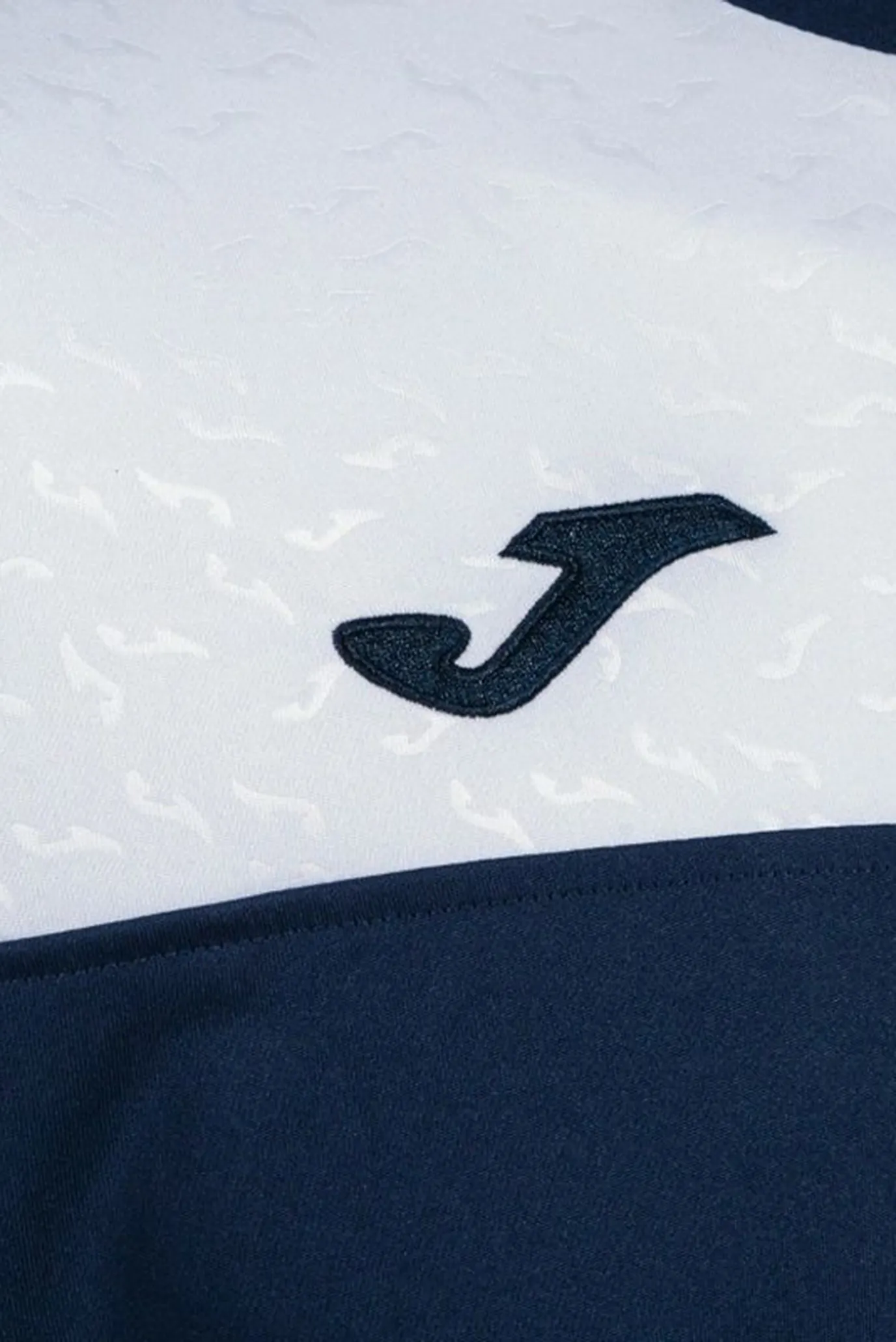 Мужская темно-синяя футболка 3