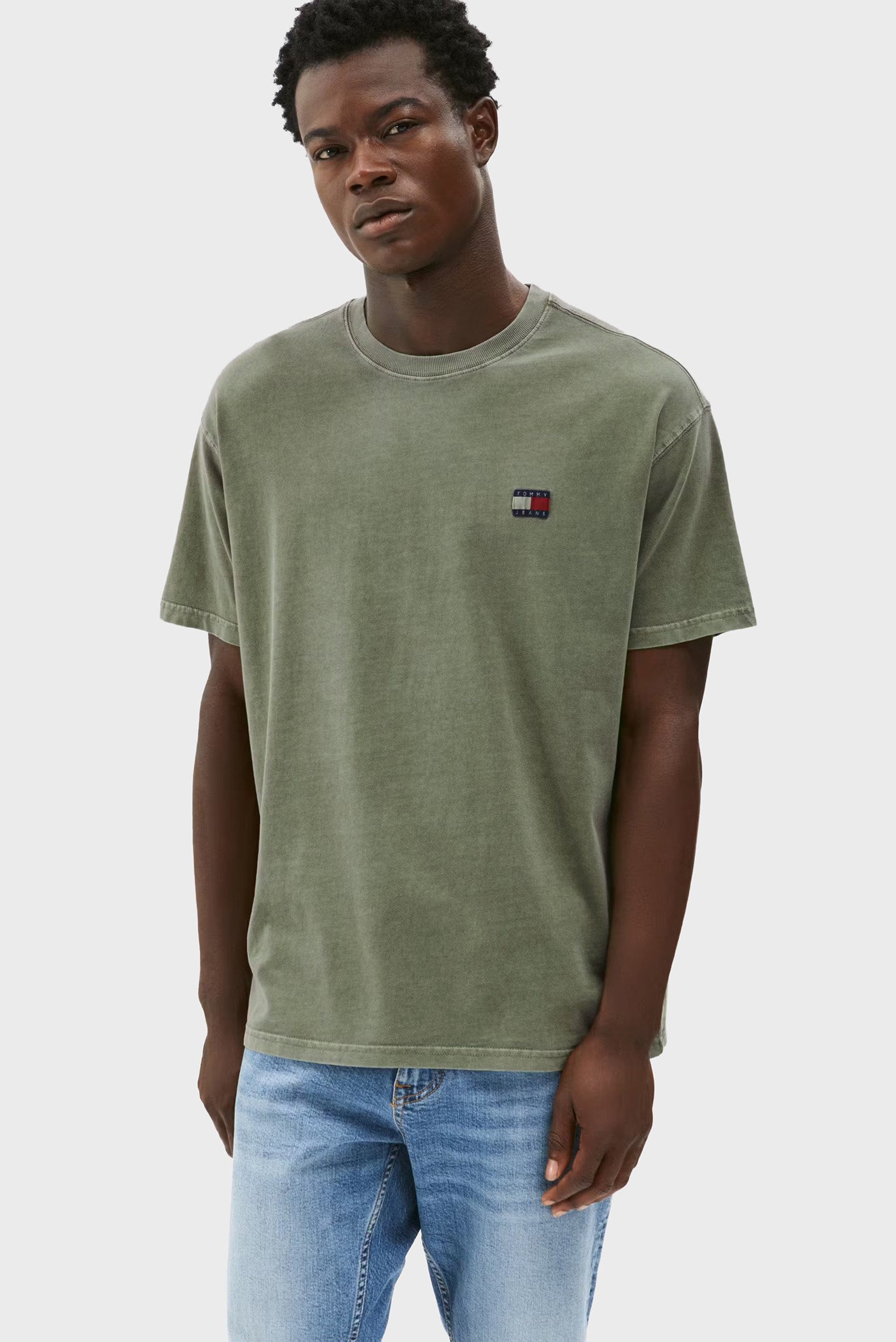 Мужская оливковая футболка RLX TJ LABEL TEE Оливковый XXL Tommy Jeans DM0DM20344 Мужская оливковая футболка RLX TJ LABEL TEE Оливковый XXL Tommy Jeans DM0DM20344