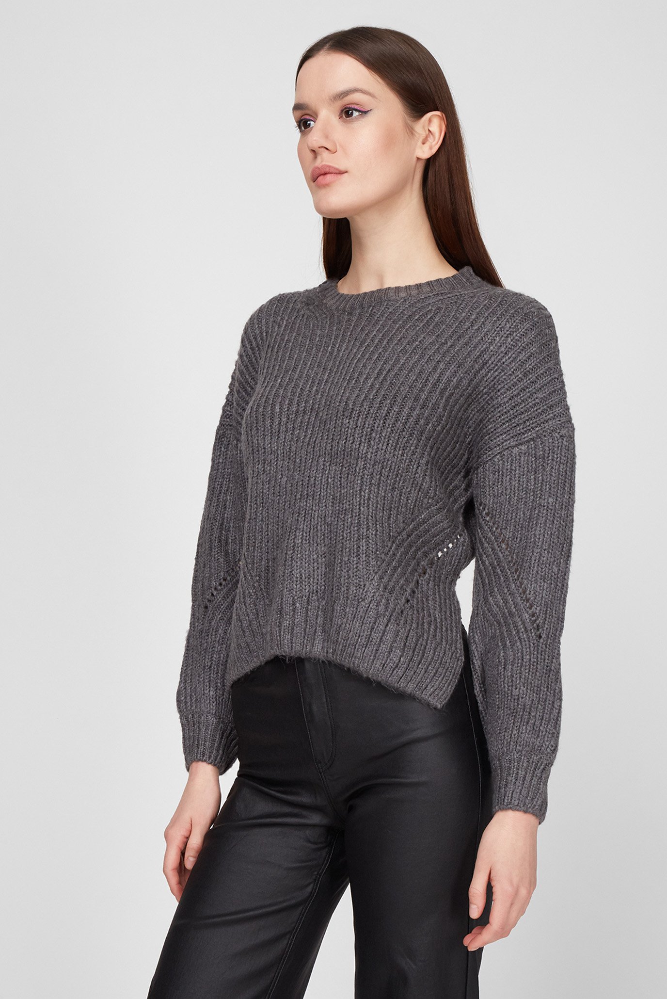 Жіночий темно-сірий светр 1