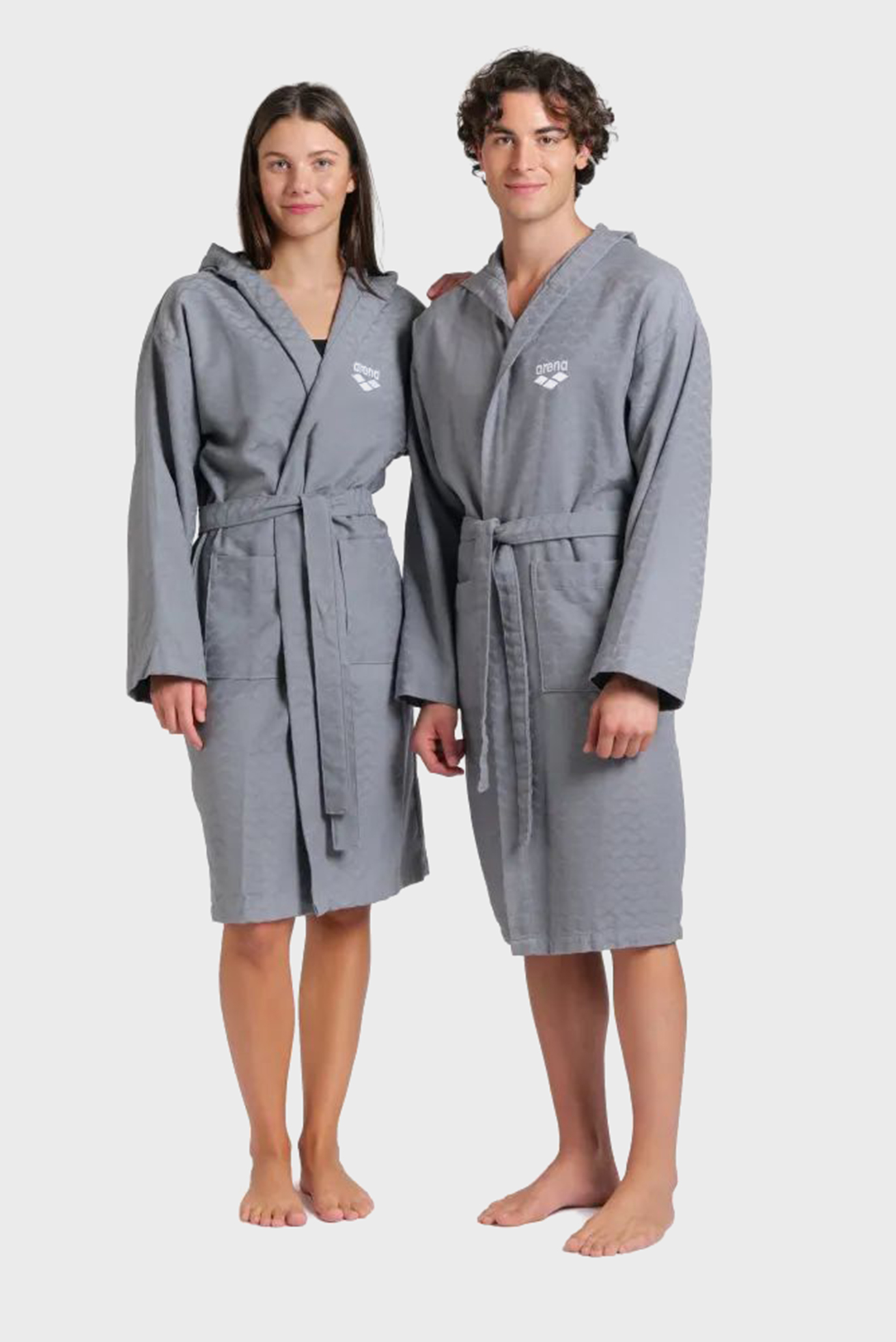 Серый халат WAFFLE ROBE (унисекс) Серый M Arena 009030-510 Серый халат WAFFLE ROBE (унисекс) Серый M Arena 009030-510