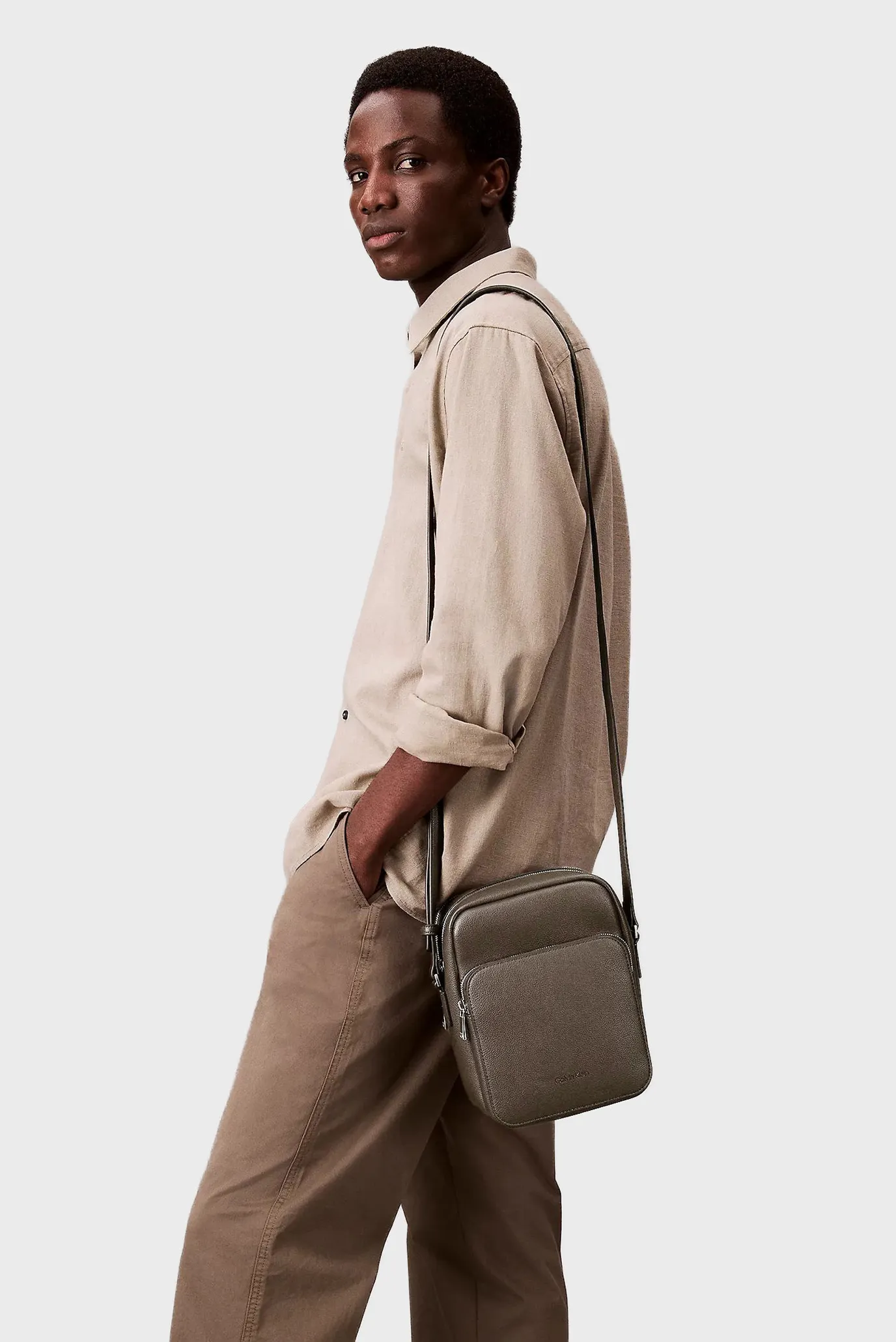 Мужская коричневая сумка MICRO PEBBLE 2