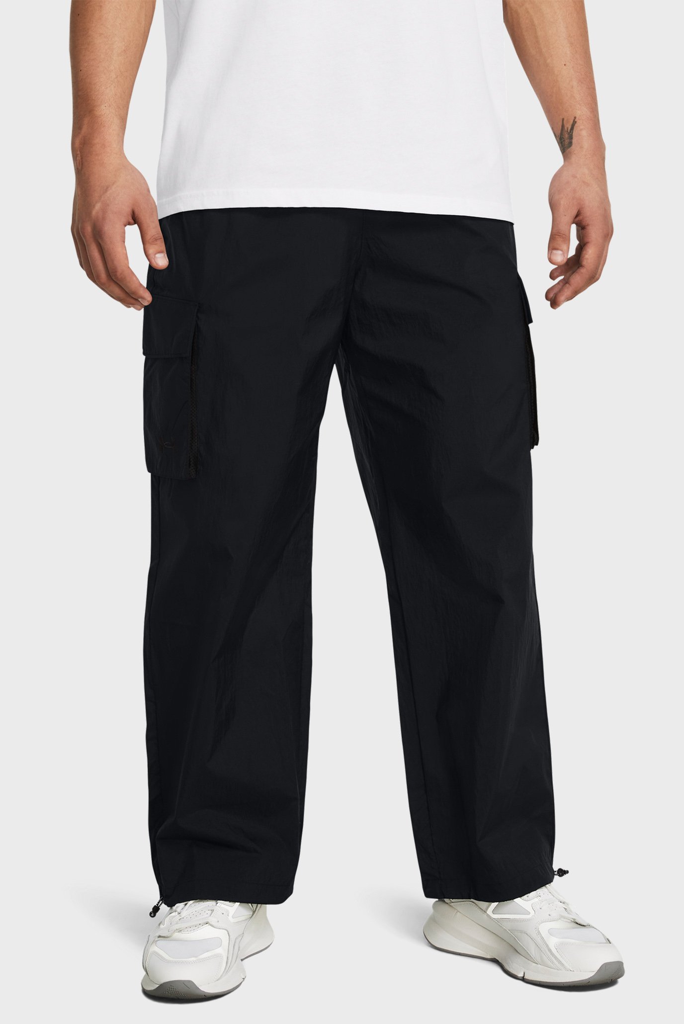 Чоловічі чорні карго UA Crinkle Woven Pant 1