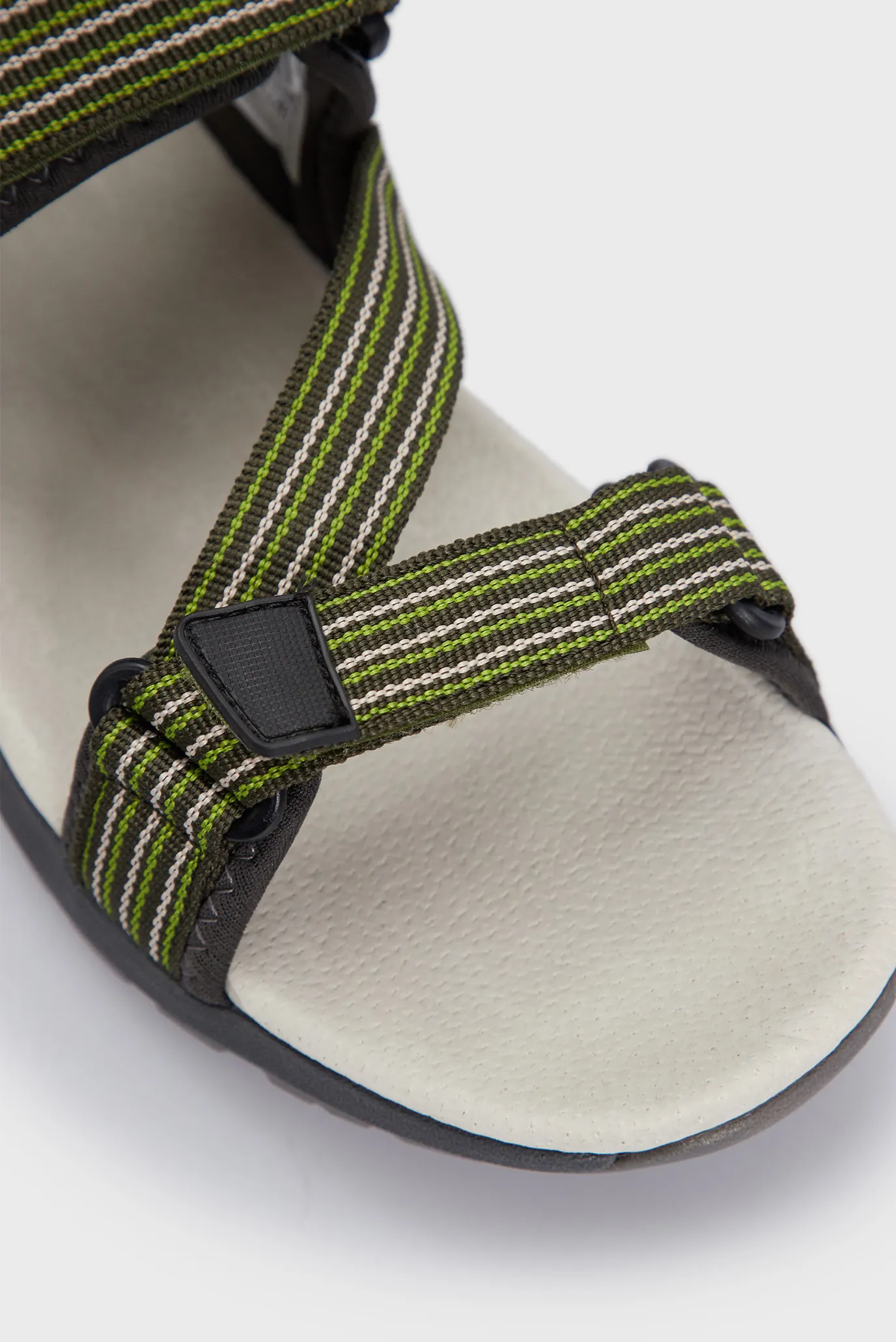 Чоловічі зелені сандалі у смужку 2
