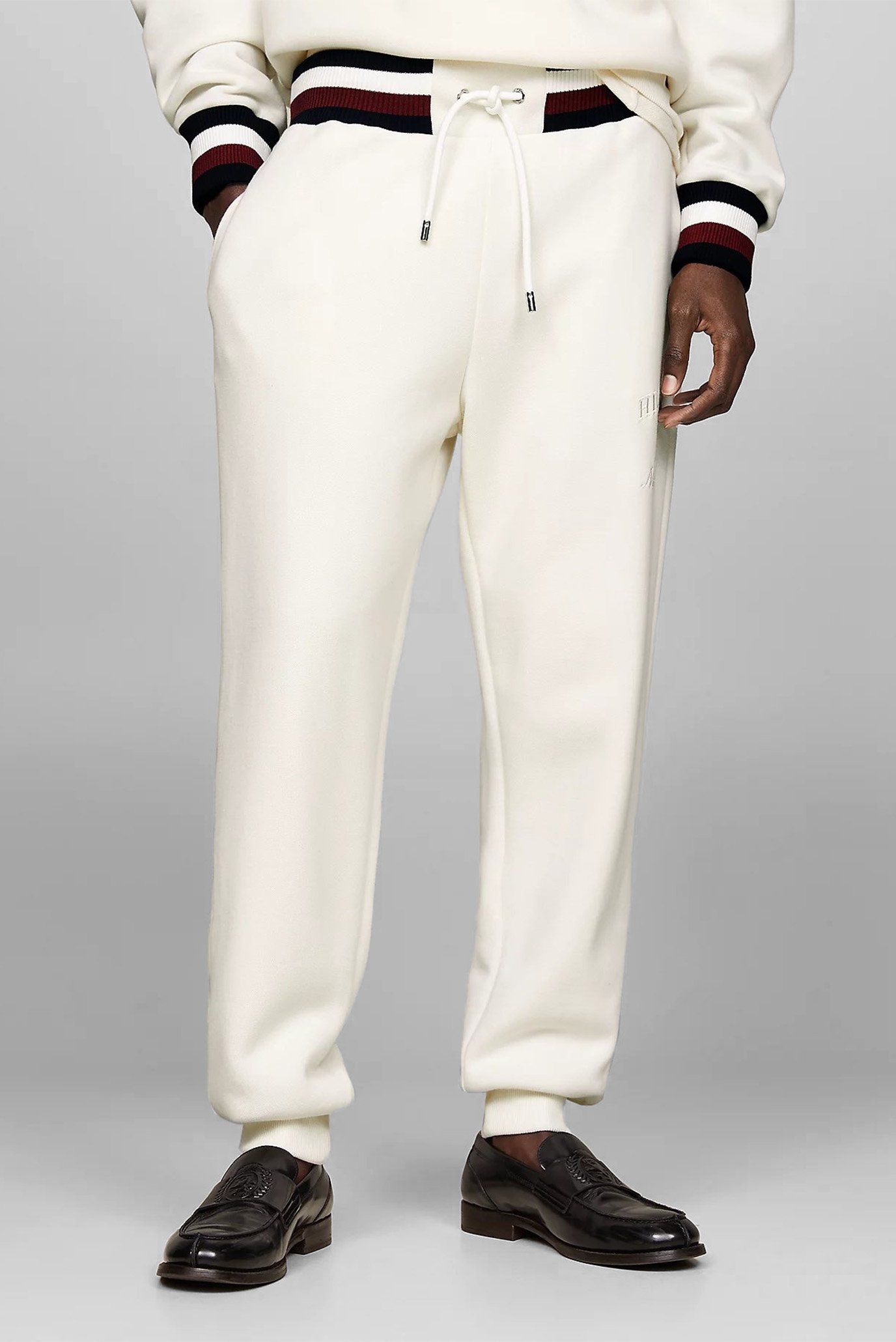 Мужские белые спортивные брюки THC TXTRD REG FIT 1