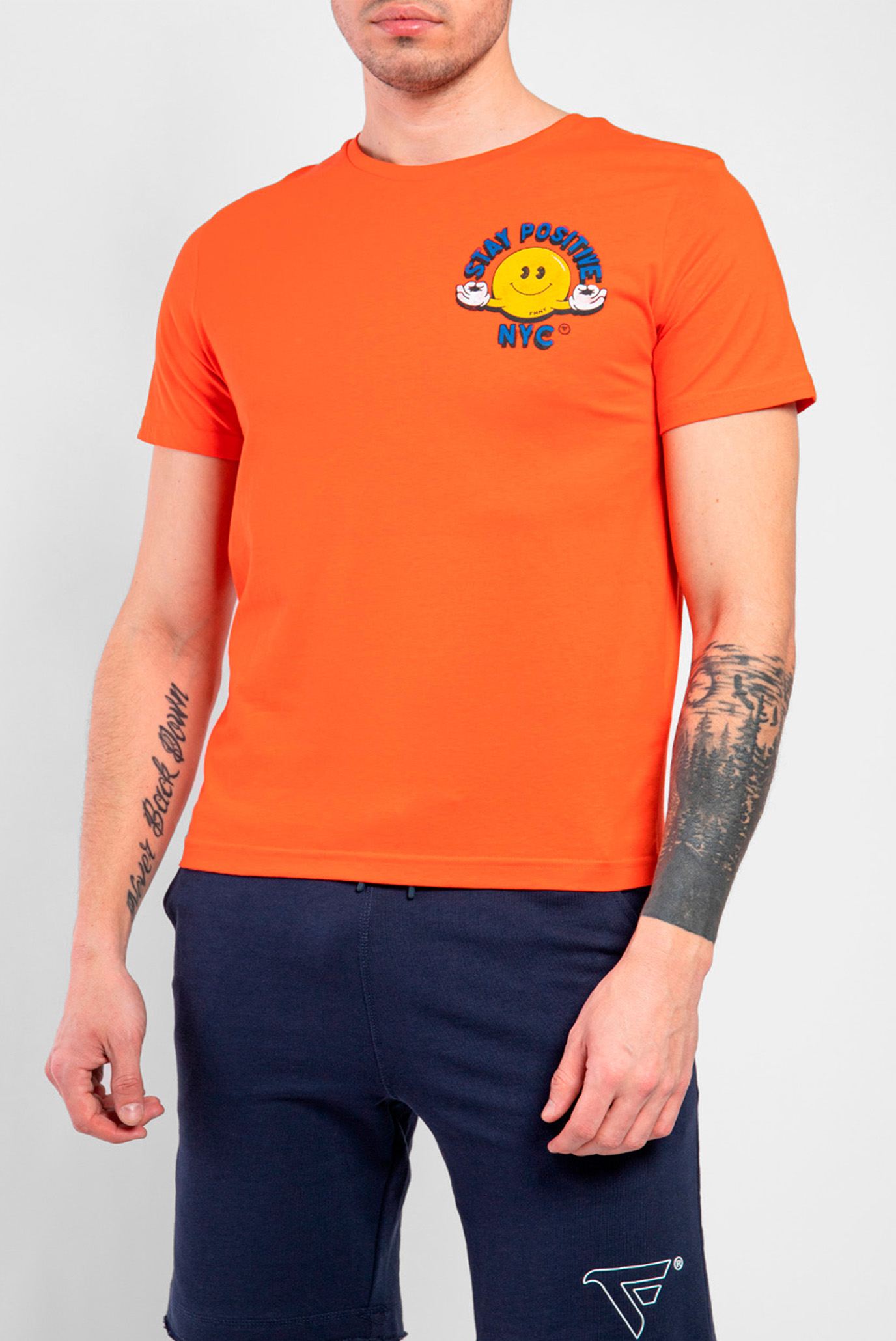 Мужская оранжевая футболка 1