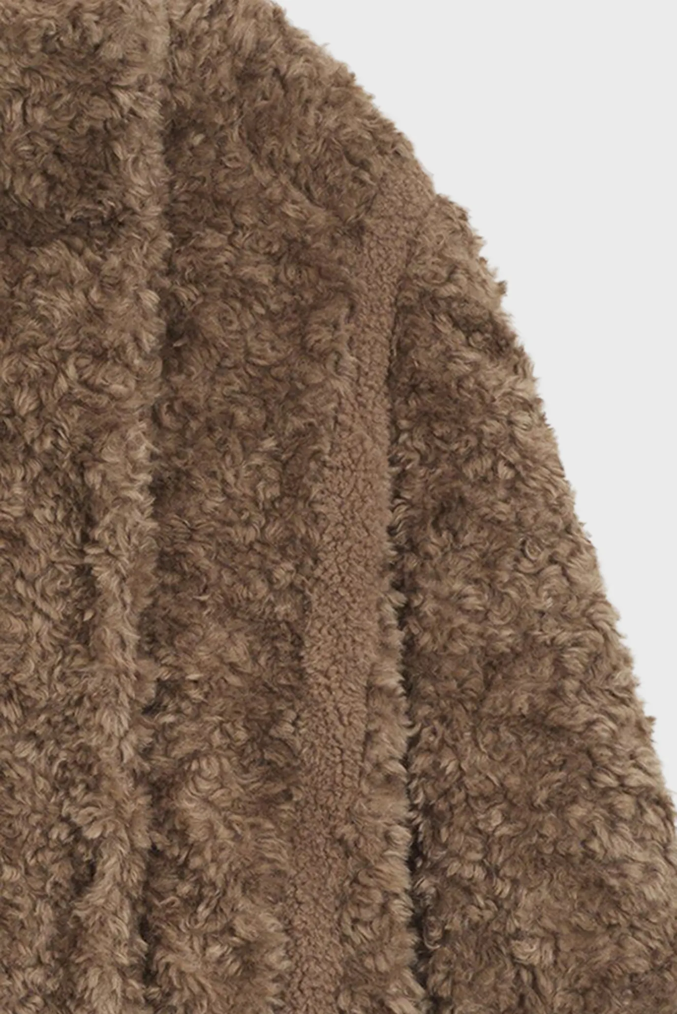 Жіноча коричнева шуба 2