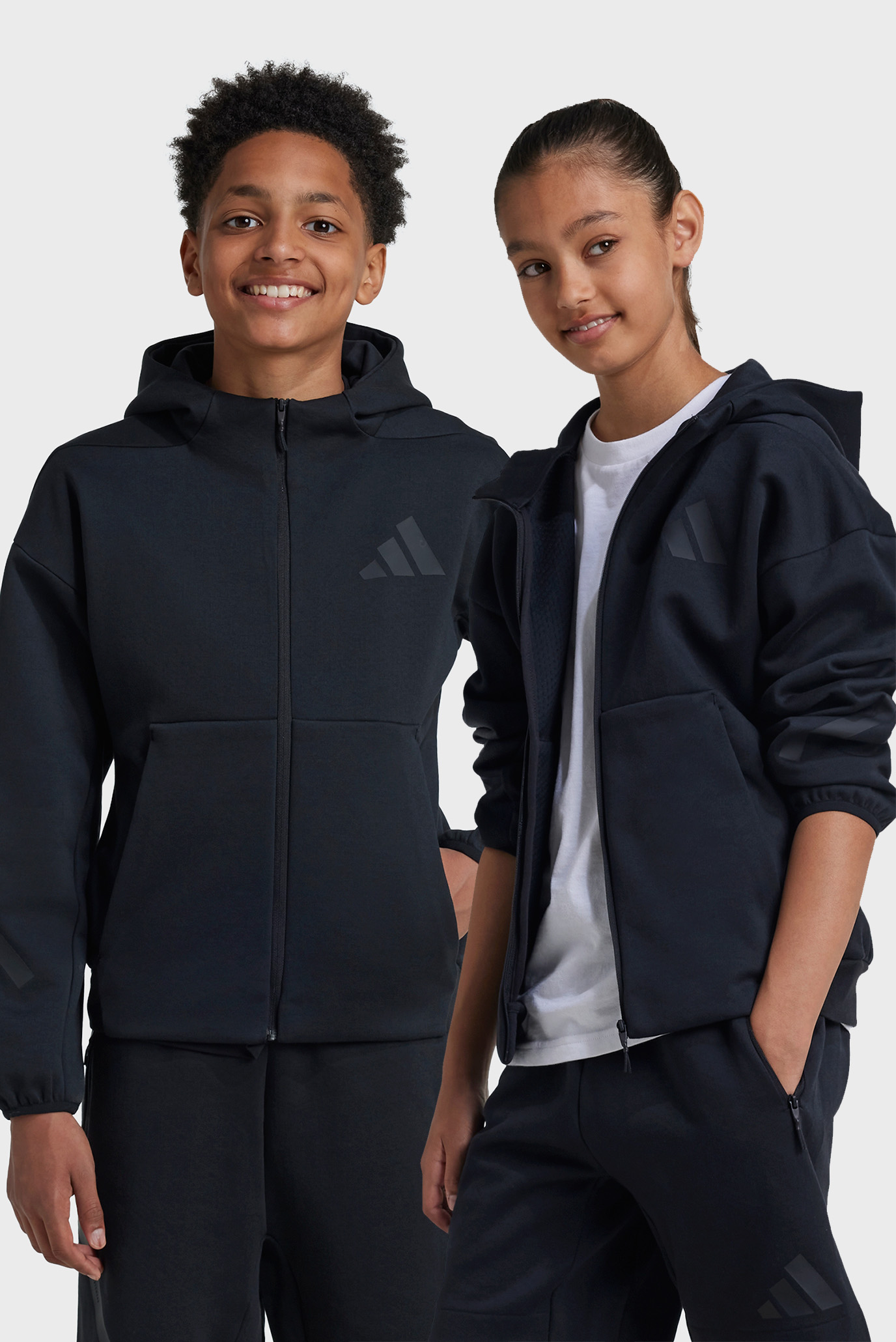 Дитяче чорне худі adidas Z.N.E. Full-Zip Kids 1