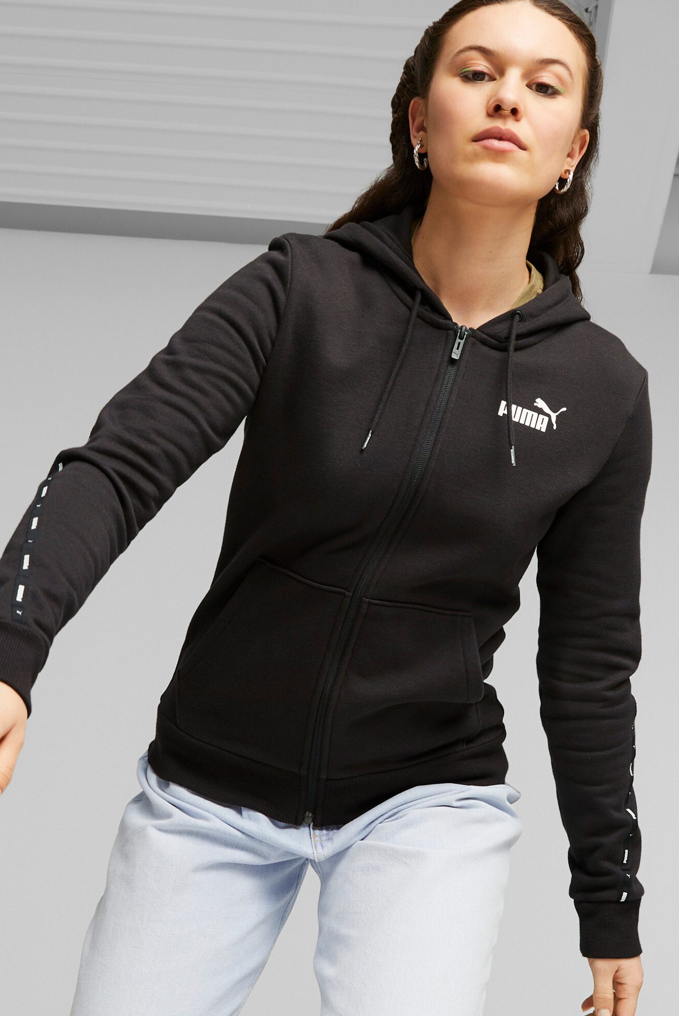 Жіноче чорне худі Essentials TAPE Women’s Full-Zip Hoodie 1