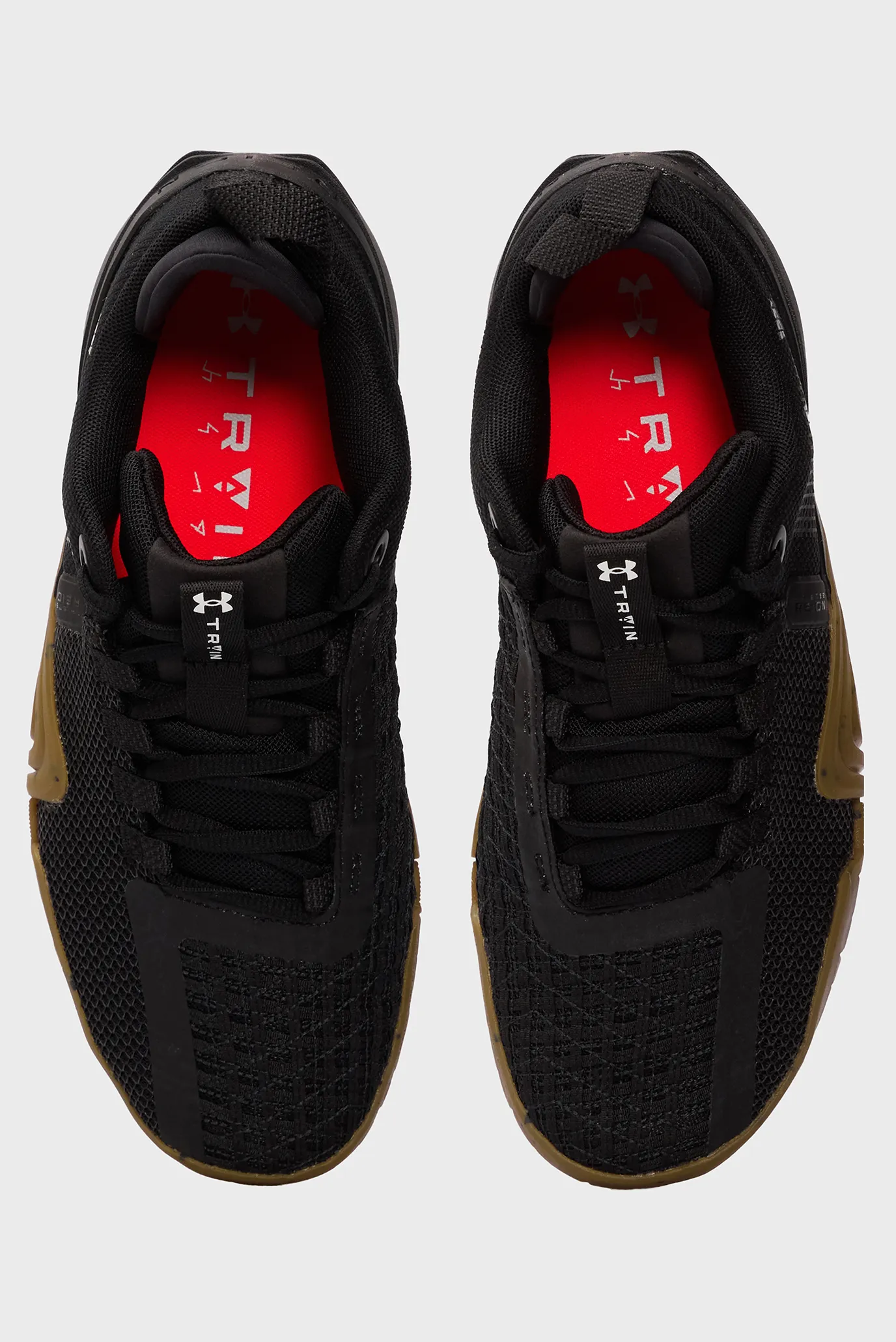 Чоловічі чорні кросівки UA TriBase Reign 6 4