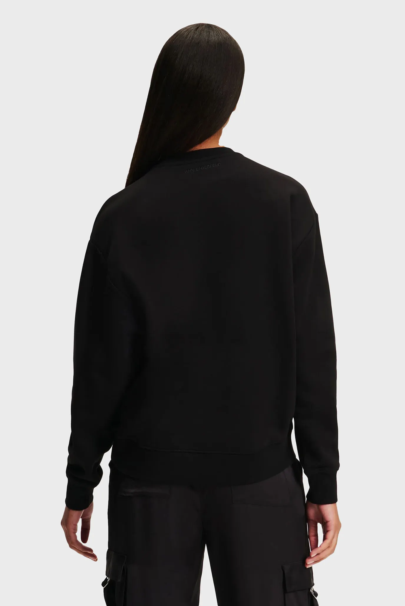 Женский черный свитшот 3