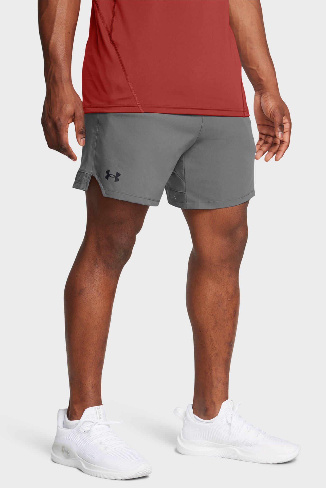 Чоловічі сірі шорти UA Vanish Woven 6in Shorts 1