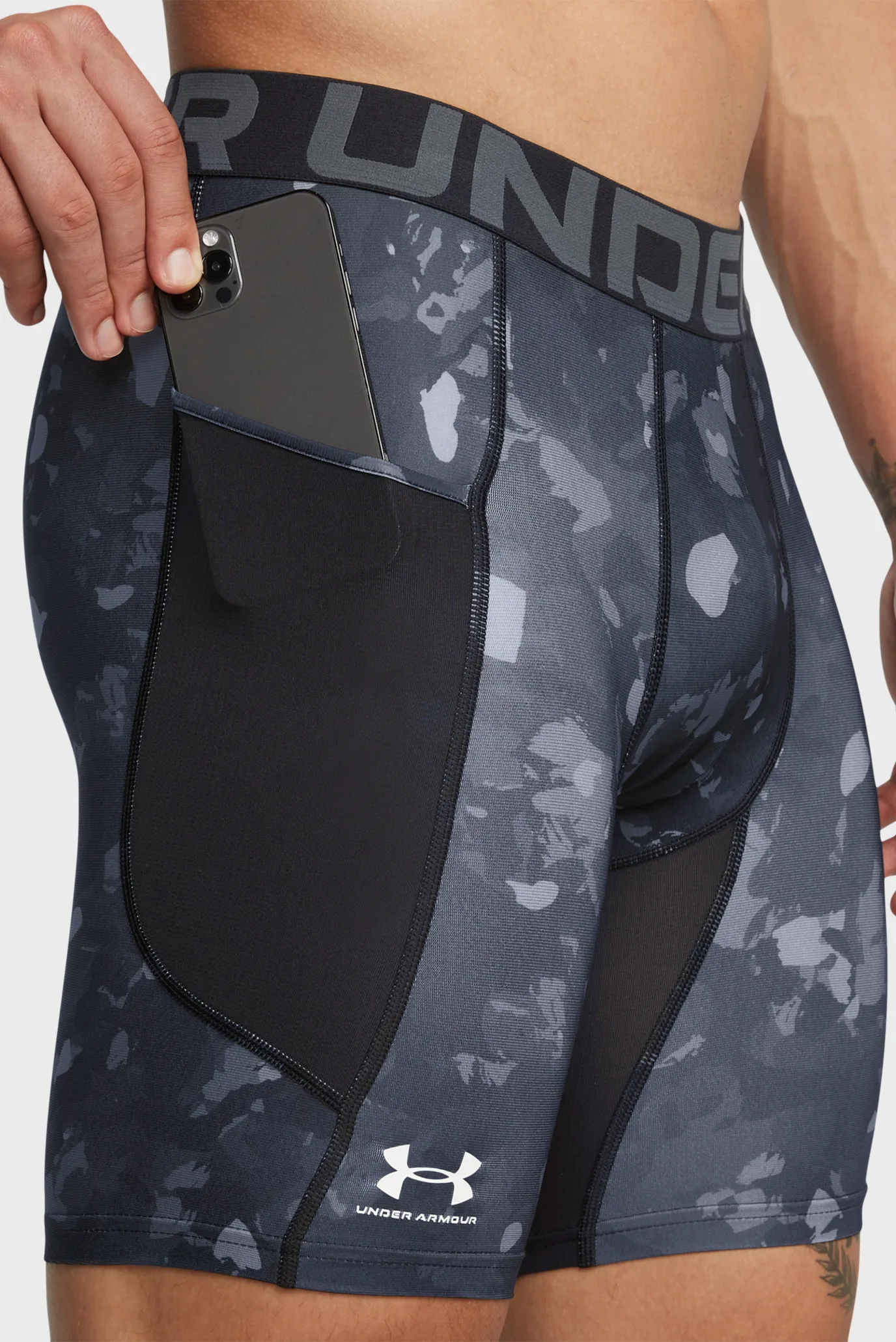 Чоловічі темно-сірі велосипедки з візерунком UA HG Armour Prtd Comp Sts 4