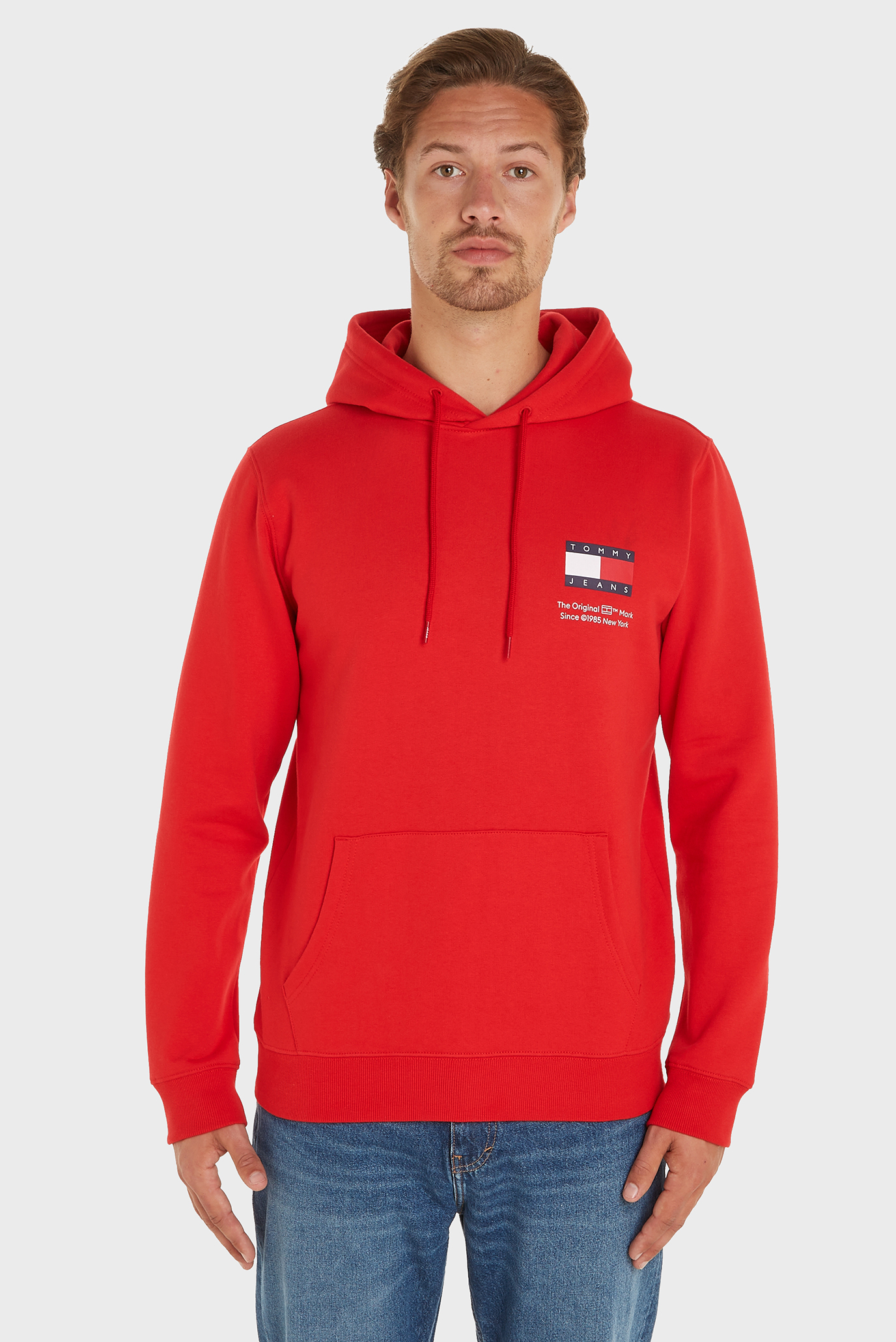 Мужское красное худи TJM REG ESSENTIAL FLAG Красный XL Tommy Jeans DM0DM18418 Мужское красное худи TJM REG ESSENTIAL FLAG Красный XL Tommy Jeans DM0DM18418