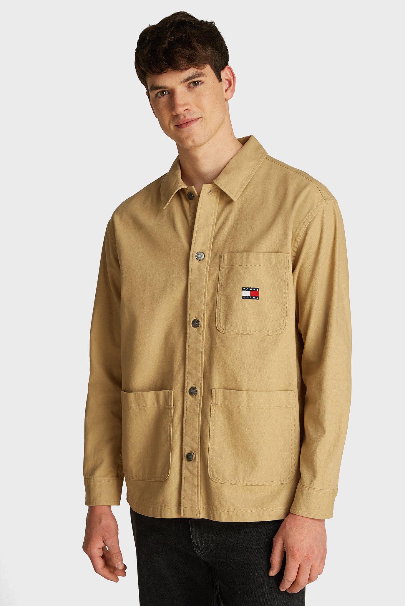 Мужская бежевая рубашка TJM ESSENTIAL OVERSHIRT EXT Бежевый S Tommy Jeans DM0DM20236 Мужская бежевая рубашка TJM ESSENTIAL OVERSHIRT EXT Бежевый S Tommy Jeans DM0DM20236
