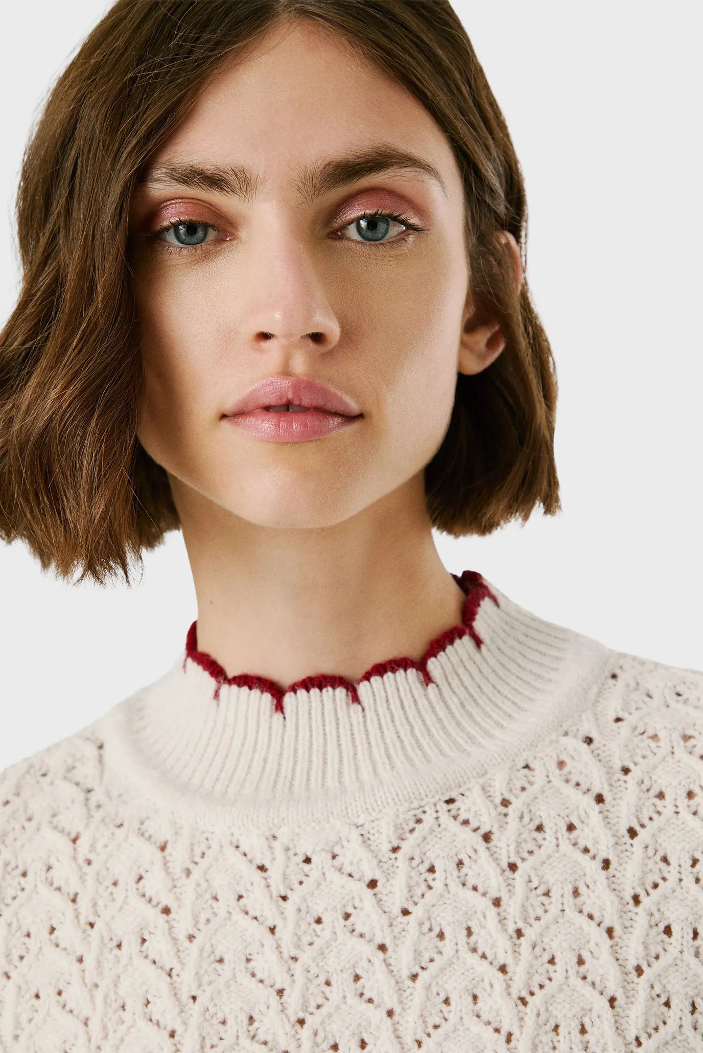 Женский белый джемпер CHARIL 5