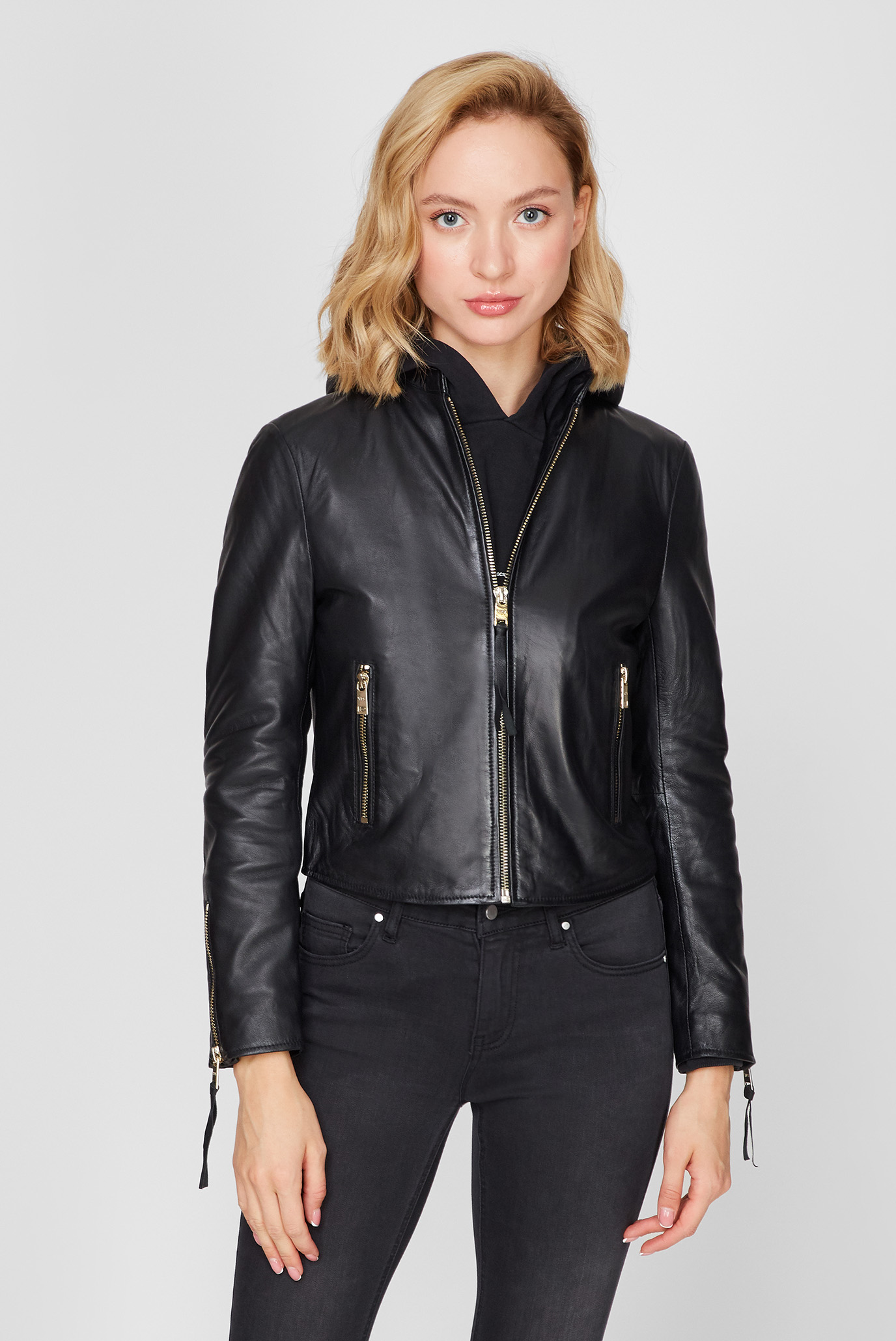 Жіноча чорна шкіряна куртка Lana 1