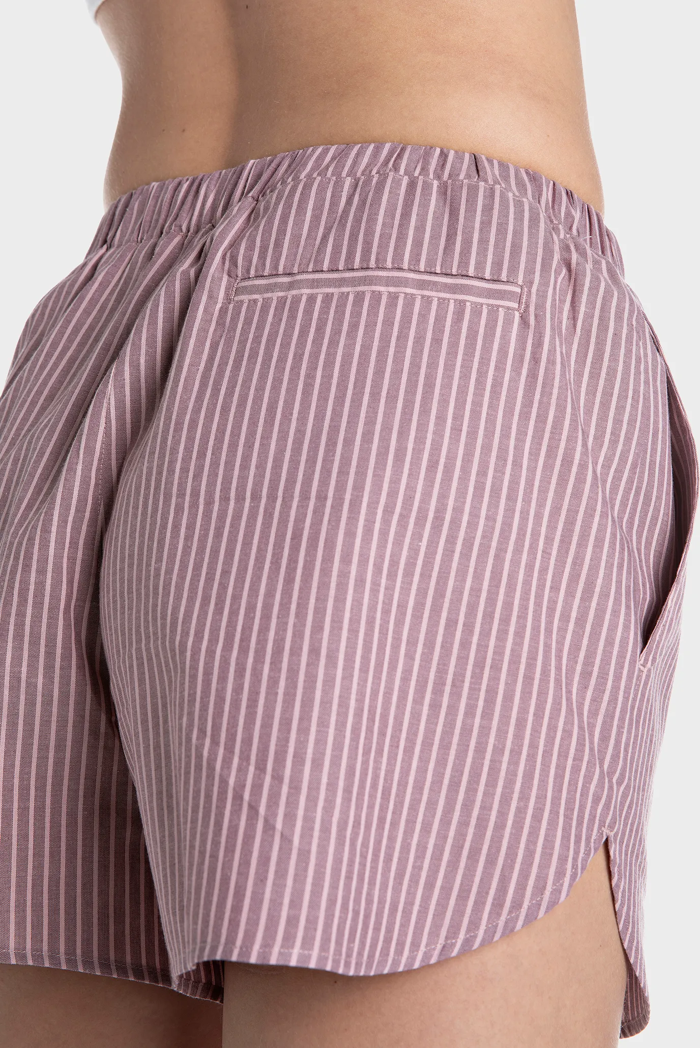 Жіночі рожеві шорти у смужку 5