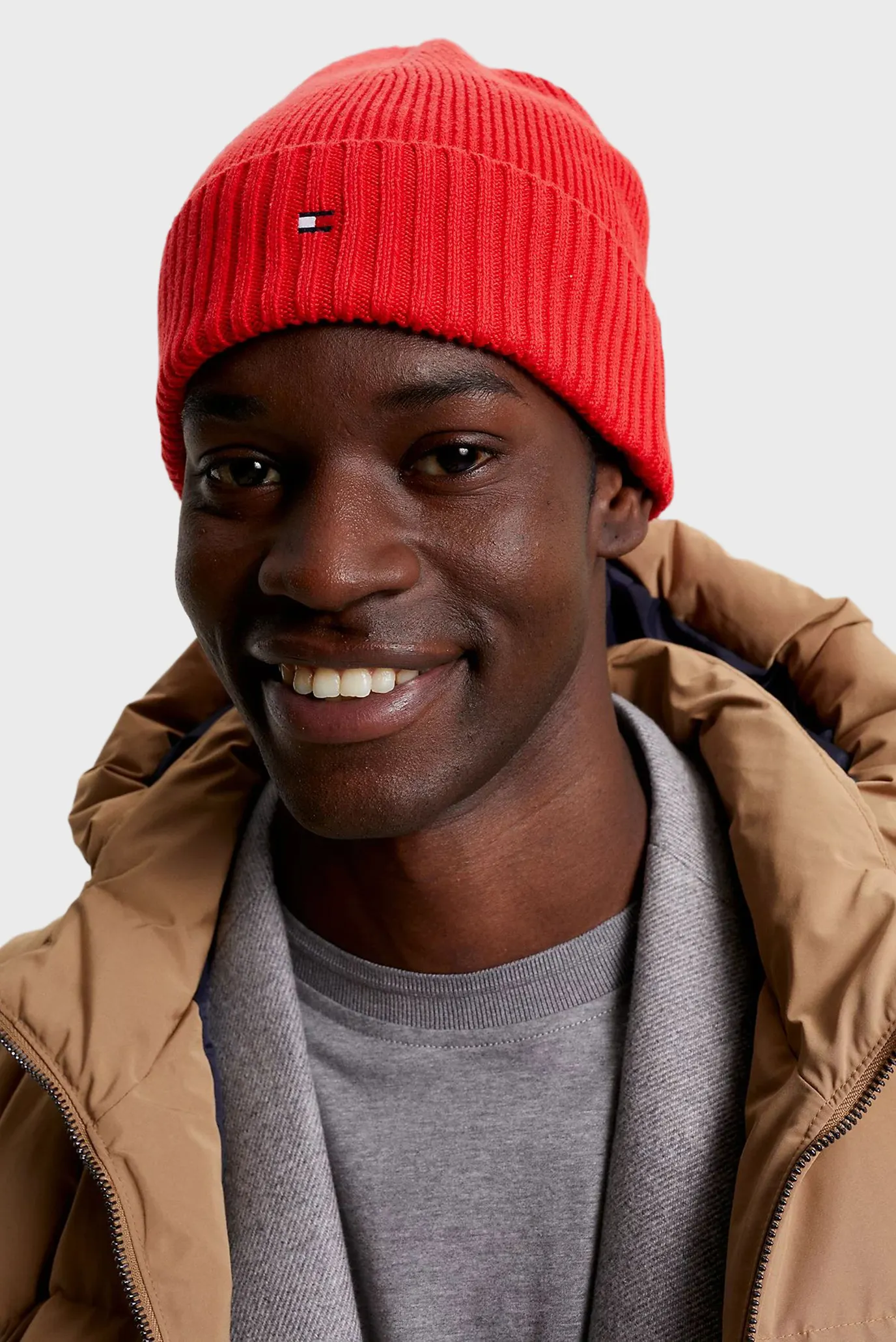 Чоловіча червона шапка ESSENTIAL FLAG BEANIE 2