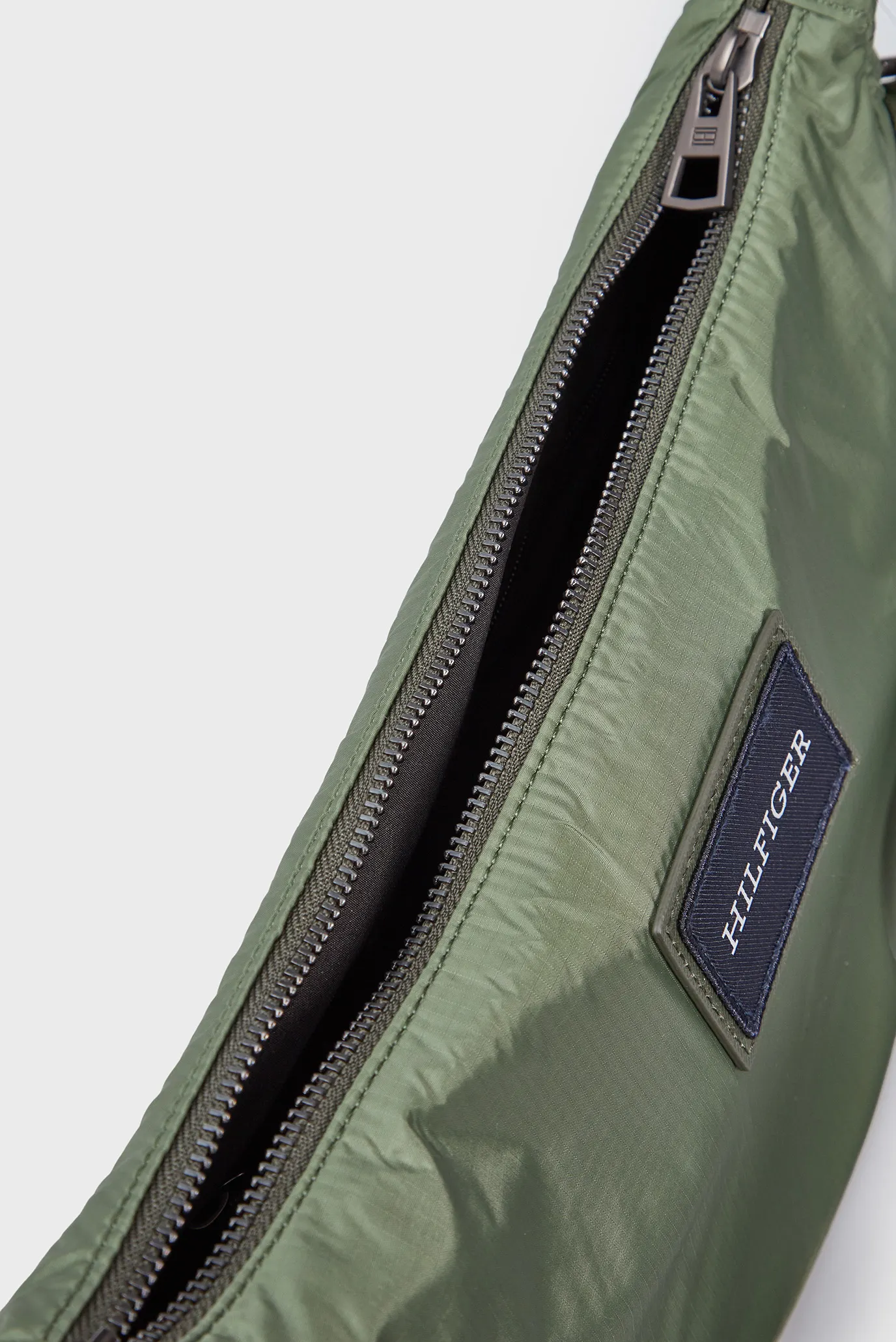 Чоловіча зелена сумка TH SUMMER CRESCENT CROSSBODY 6